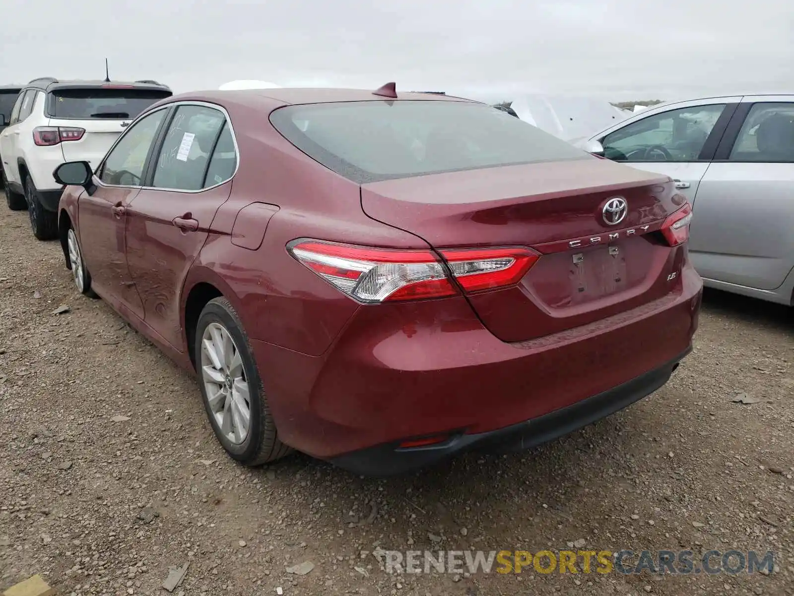 3 Photograph of a damaged car 4T1C11AK5LU931991 TOYOTA CAMRY 2020