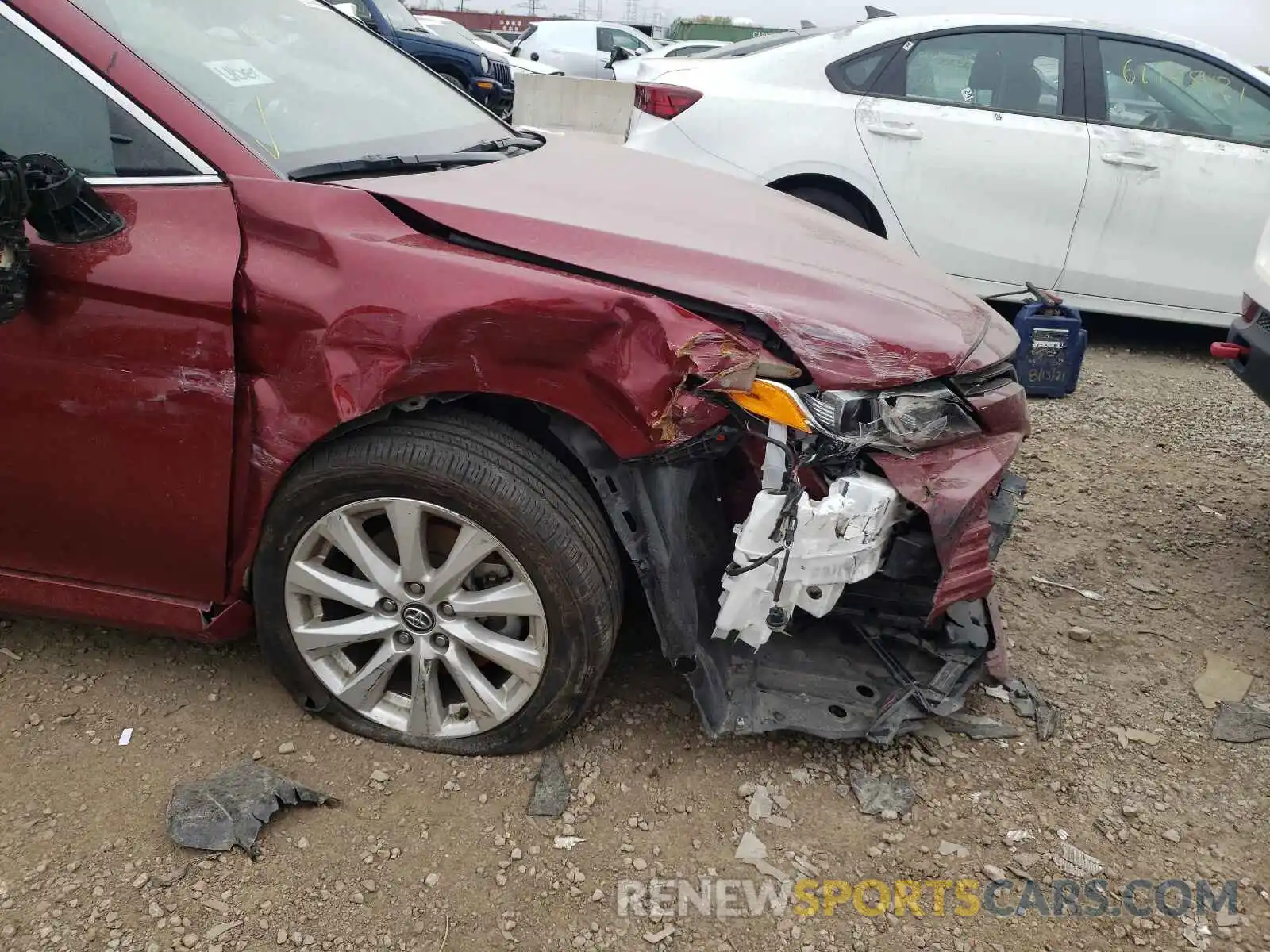 9 Photograph of a damaged car 4T1C11AK5LU931991 TOYOTA CAMRY 2020