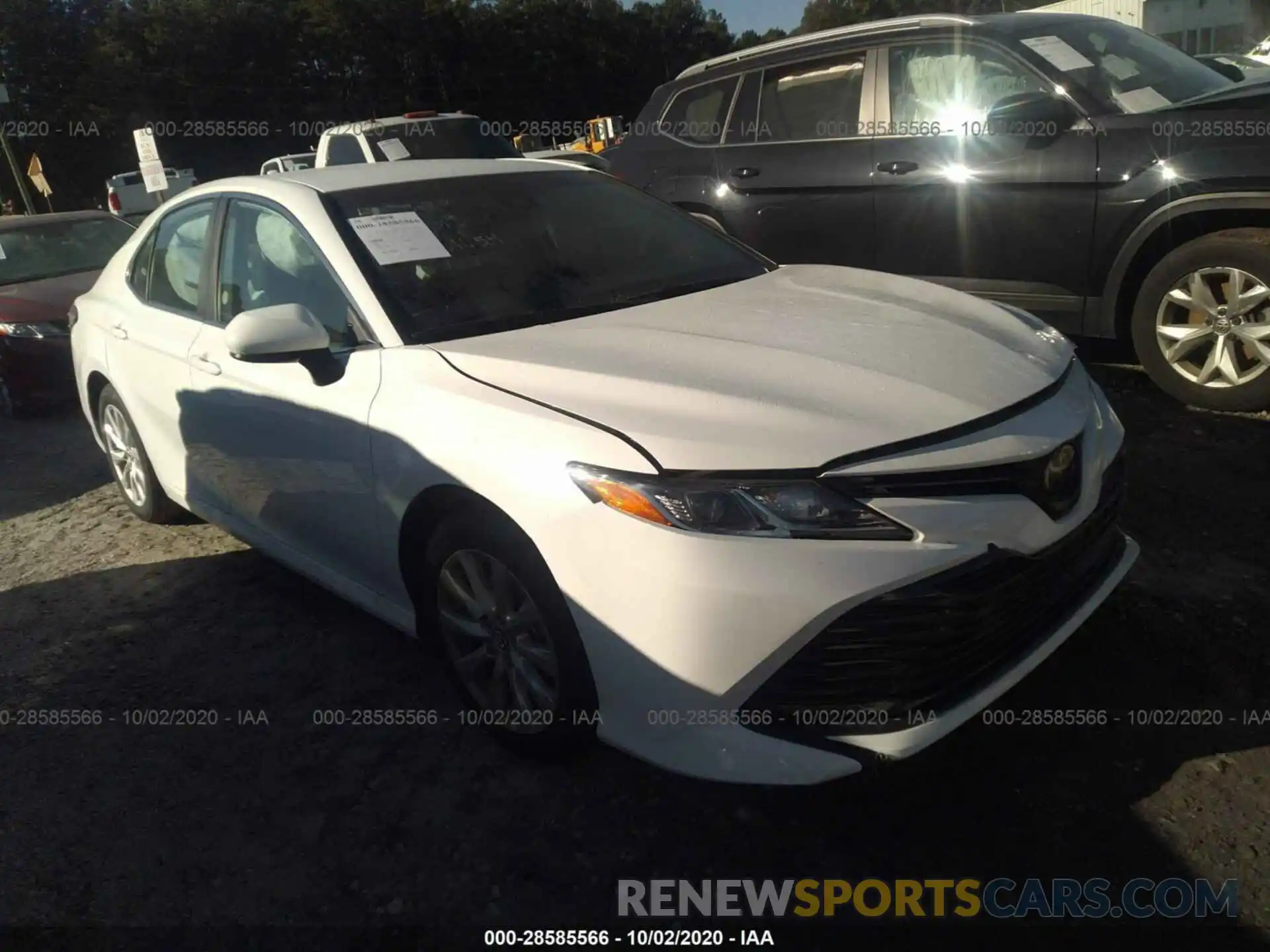 1 Photograph of a damaged car 4T1C11AK5LU932347 TOYOTA CAMRY 2020