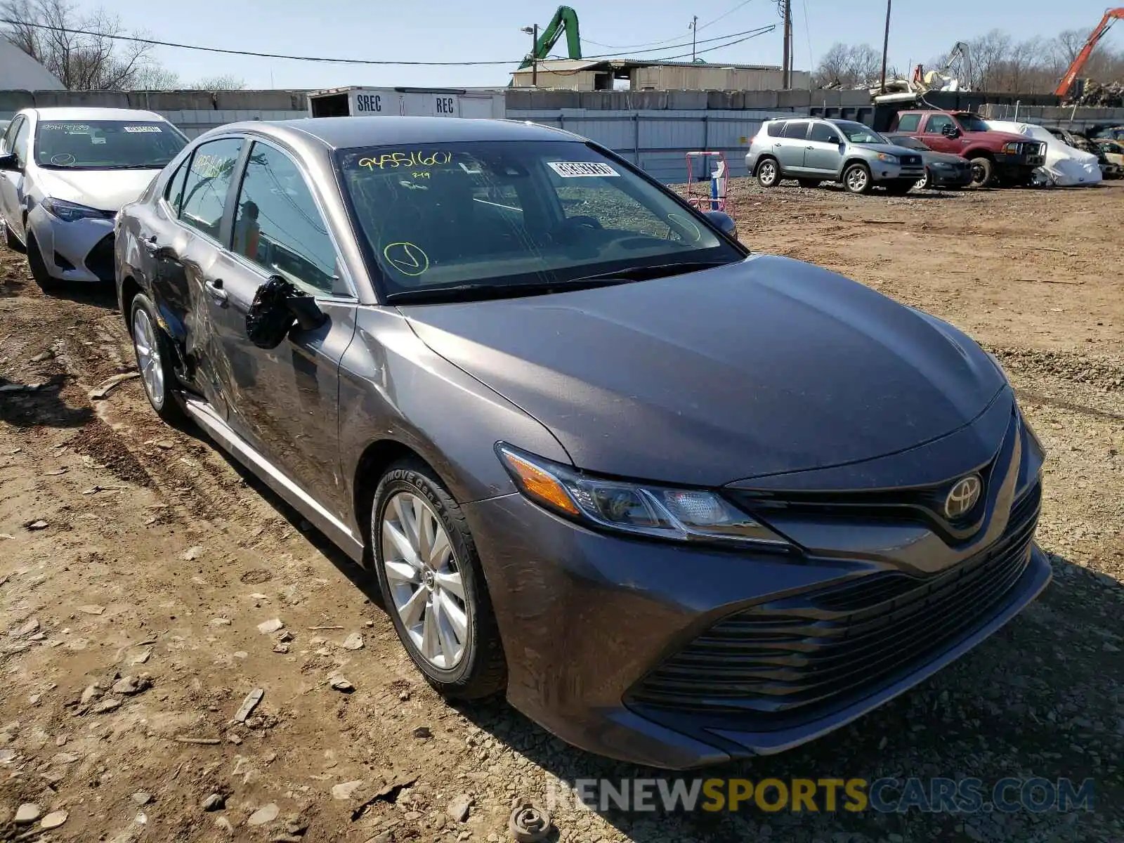 1 Photograph of a damaged car 4T1C11AK5LU939203 TOYOTA CAMRY 2020