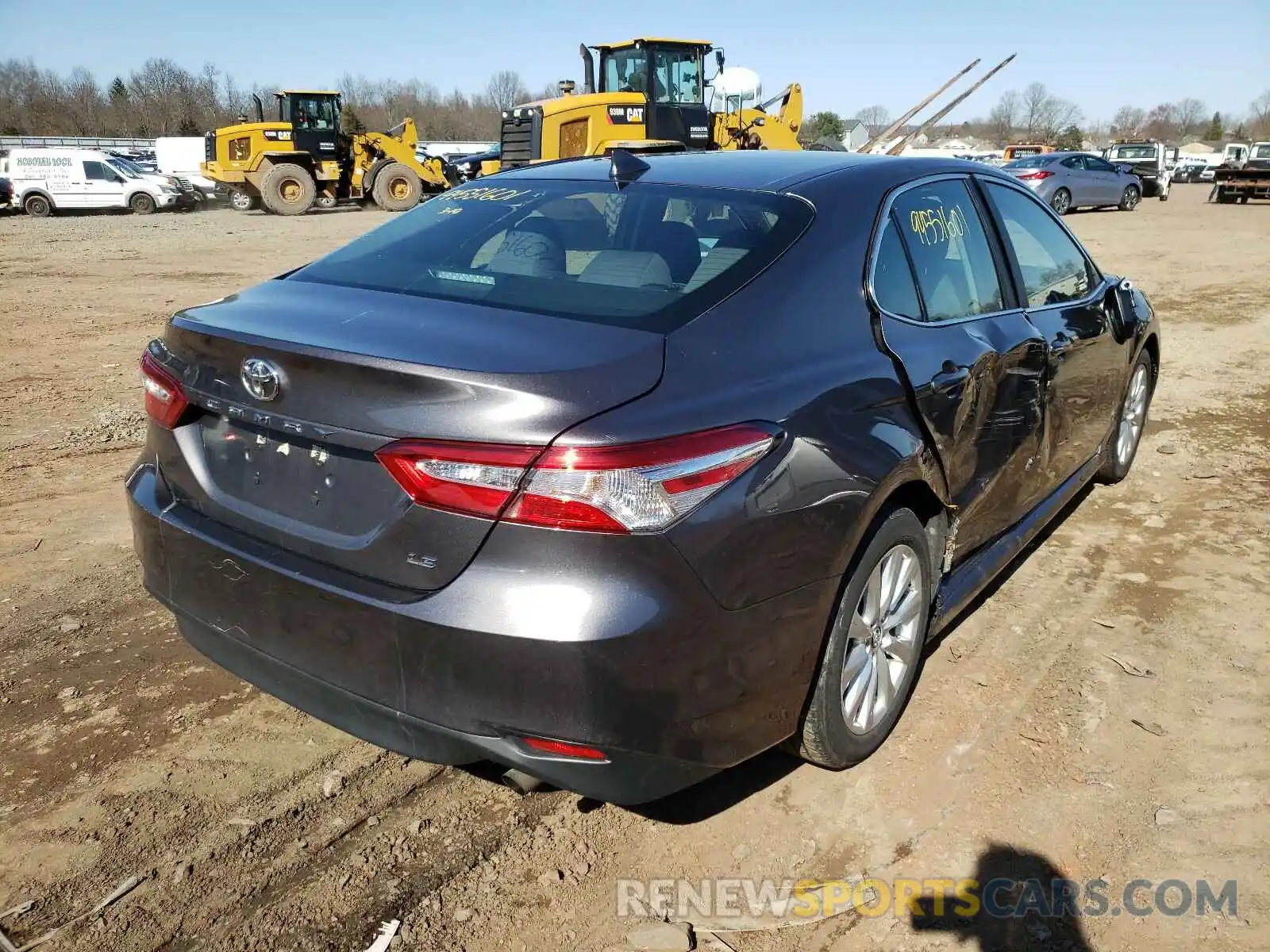 4 Photograph of a damaged car 4T1C11AK5LU939203 TOYOTA CAMRY 2020