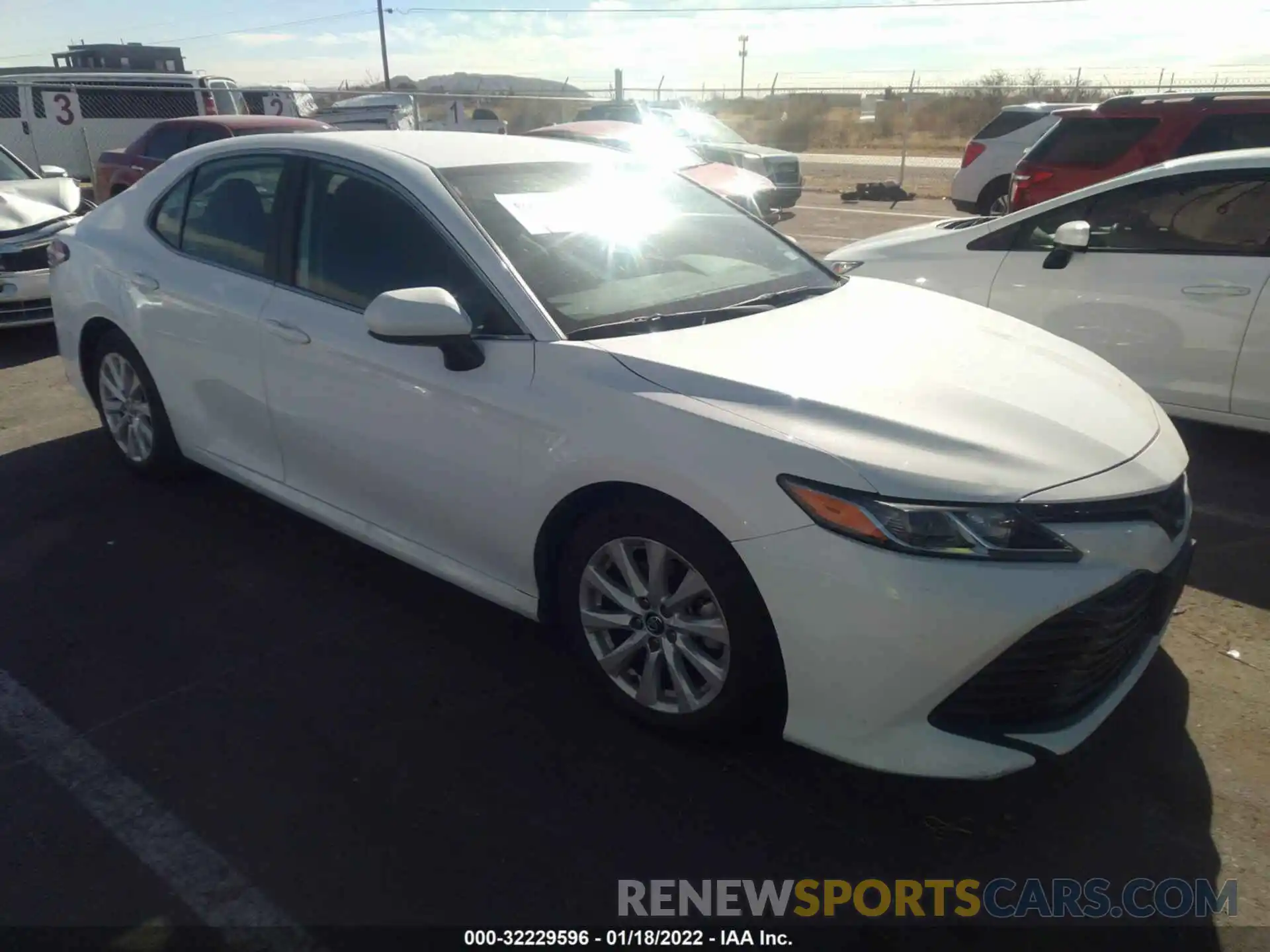 1 Photograph of a damaged car 4T1C11AK5LU943655 TOYOTA CAMRY 2020