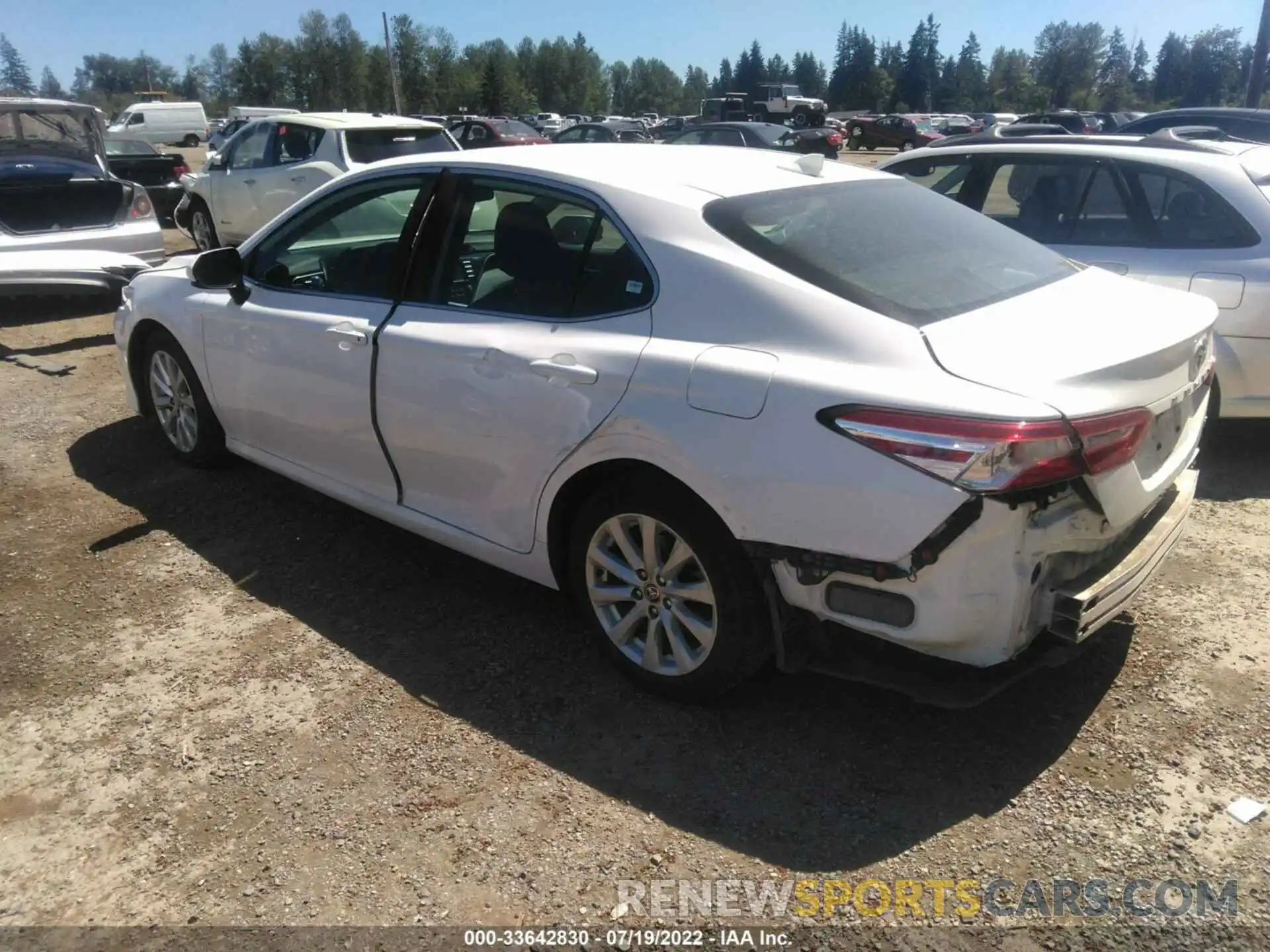 3 Photograph of a damaged car 4T1C11AK5LU945535 TOYOTA CAMRY 2020