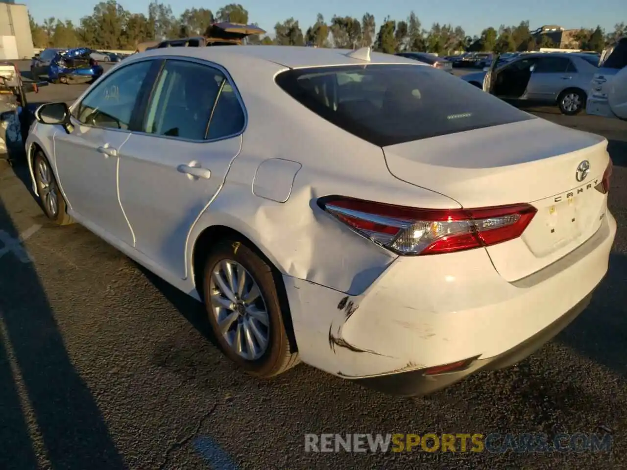 3 Photograph of a damaged car 4T1C11AK5LU946118 TOYOTA CAMRY 2020