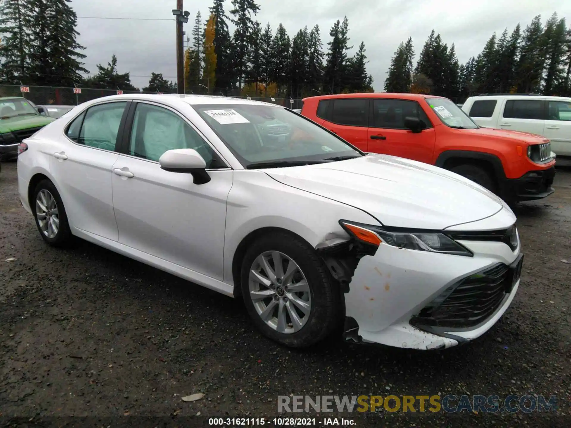 1 Photograph of a damaged car 4T1C11AK5LU948094 TOYOTA CAMRY 2020