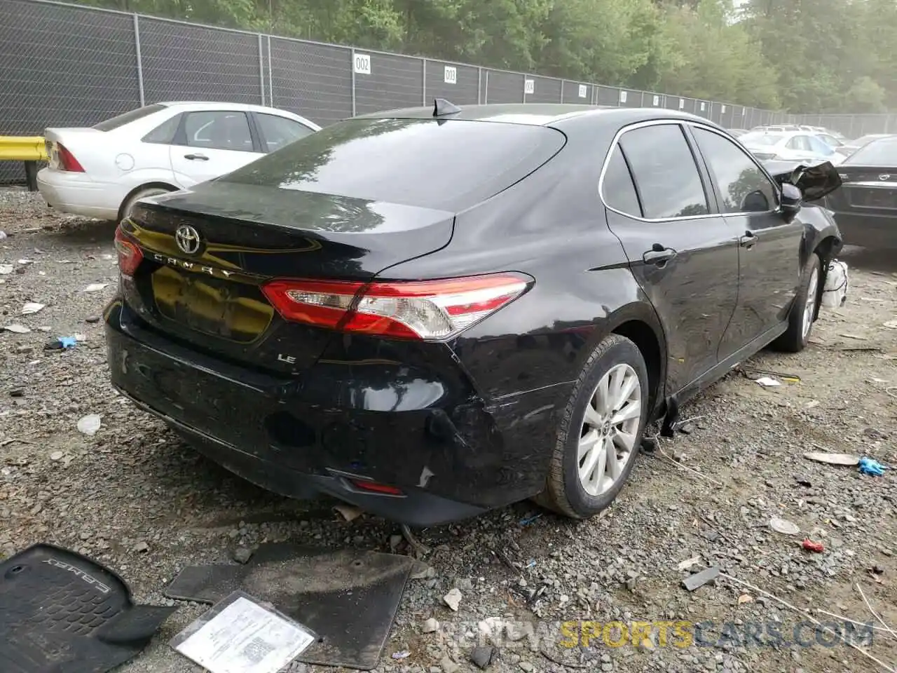 4 Photograph of a damaged car 4T1C11AK5LU950010 TOYOTA CAMRY 2020