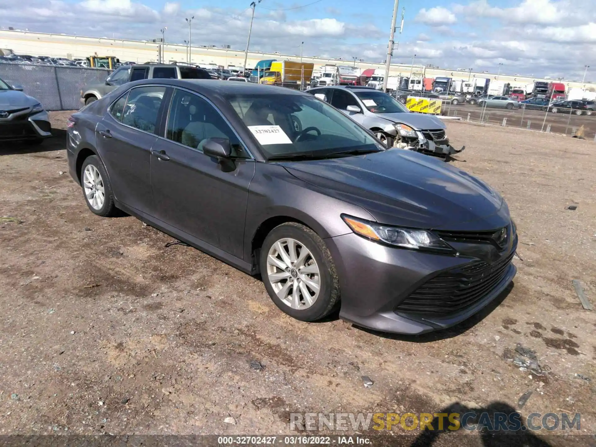 1 Photograph of a damaged car 4T1C11AK5LU950511 TOYOTA CAMRY 2020