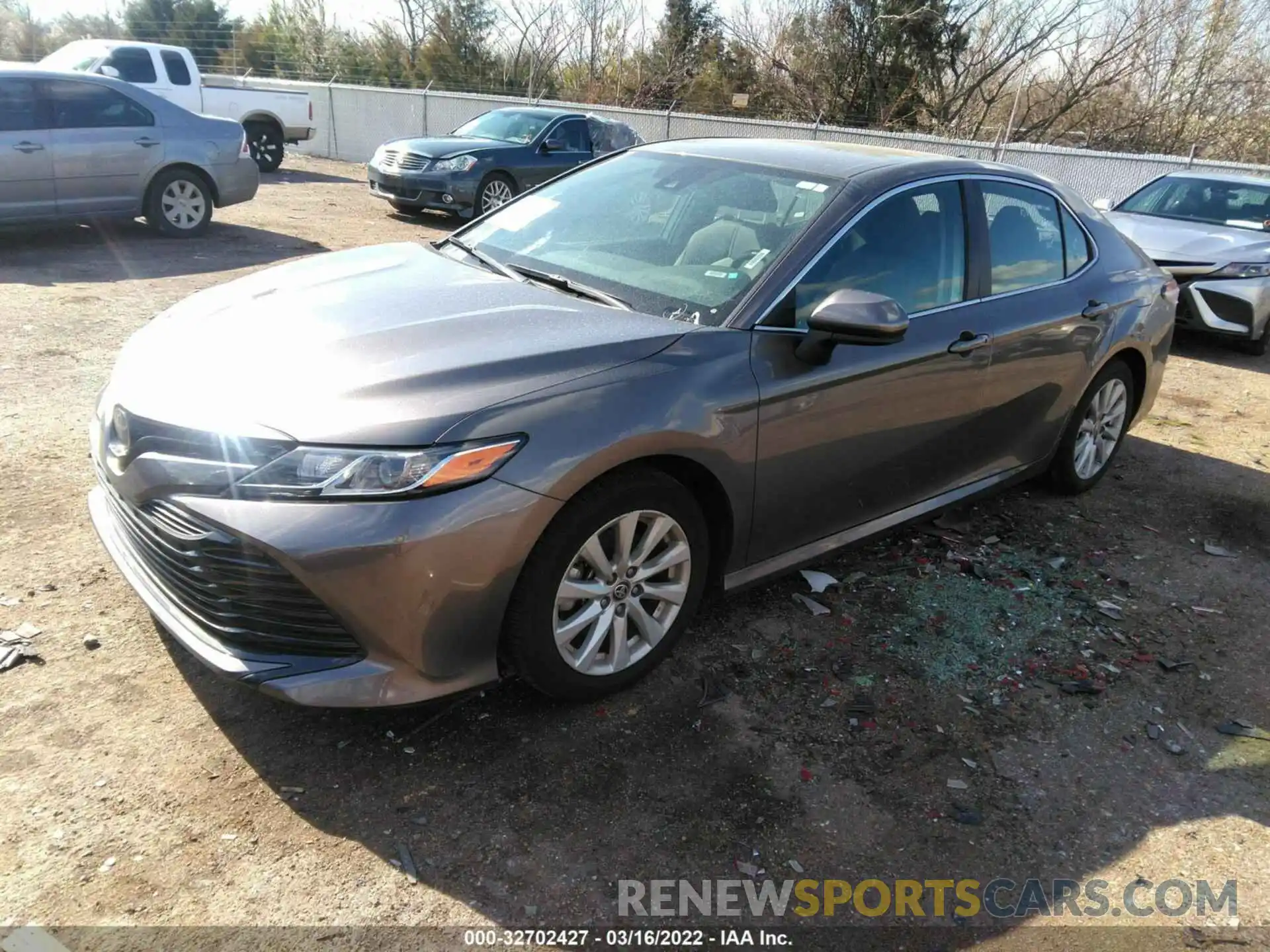 2 Photograph of a damaged car 4T1C11AK5LU950511 TOYOTA CAMRY 2020