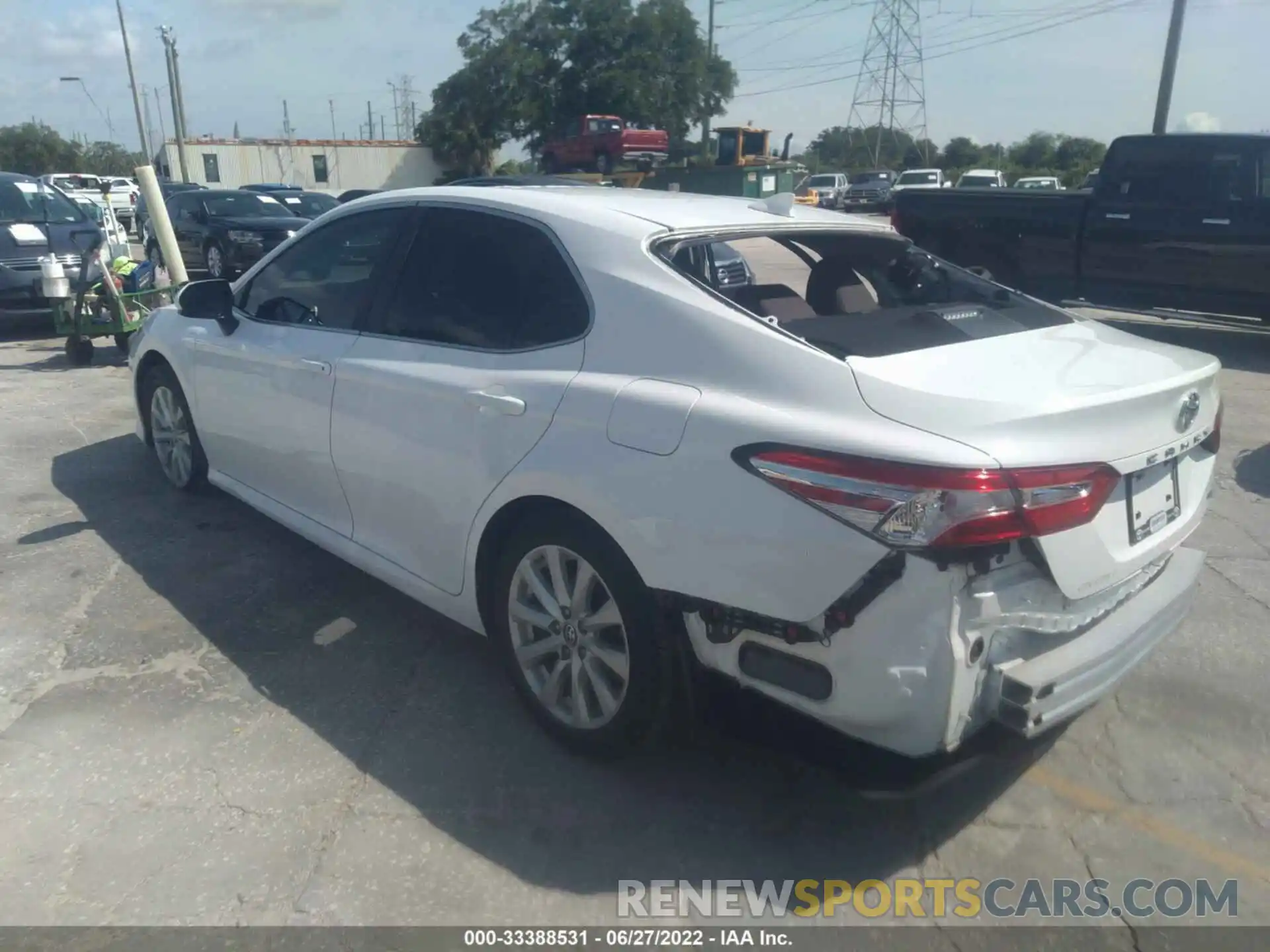 3 Photograph of a damaged car 4T1C11AK5LU953876 TOYOTA CAMRY 2020