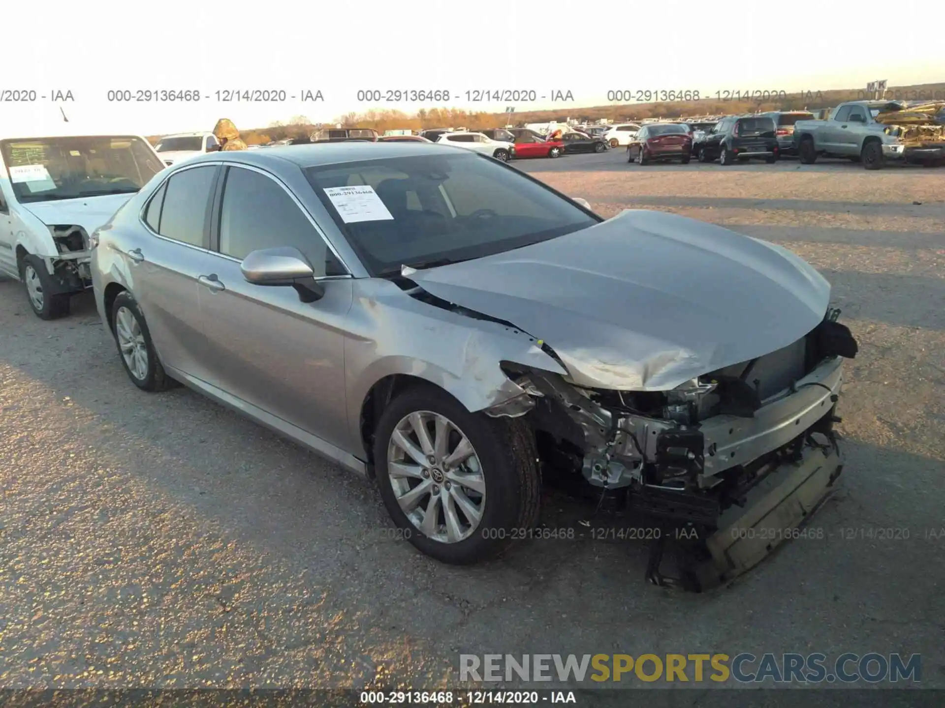1 Photograph of a damaged car 4T1C11AK5LU959712 TOYOTA CAMRY 2020