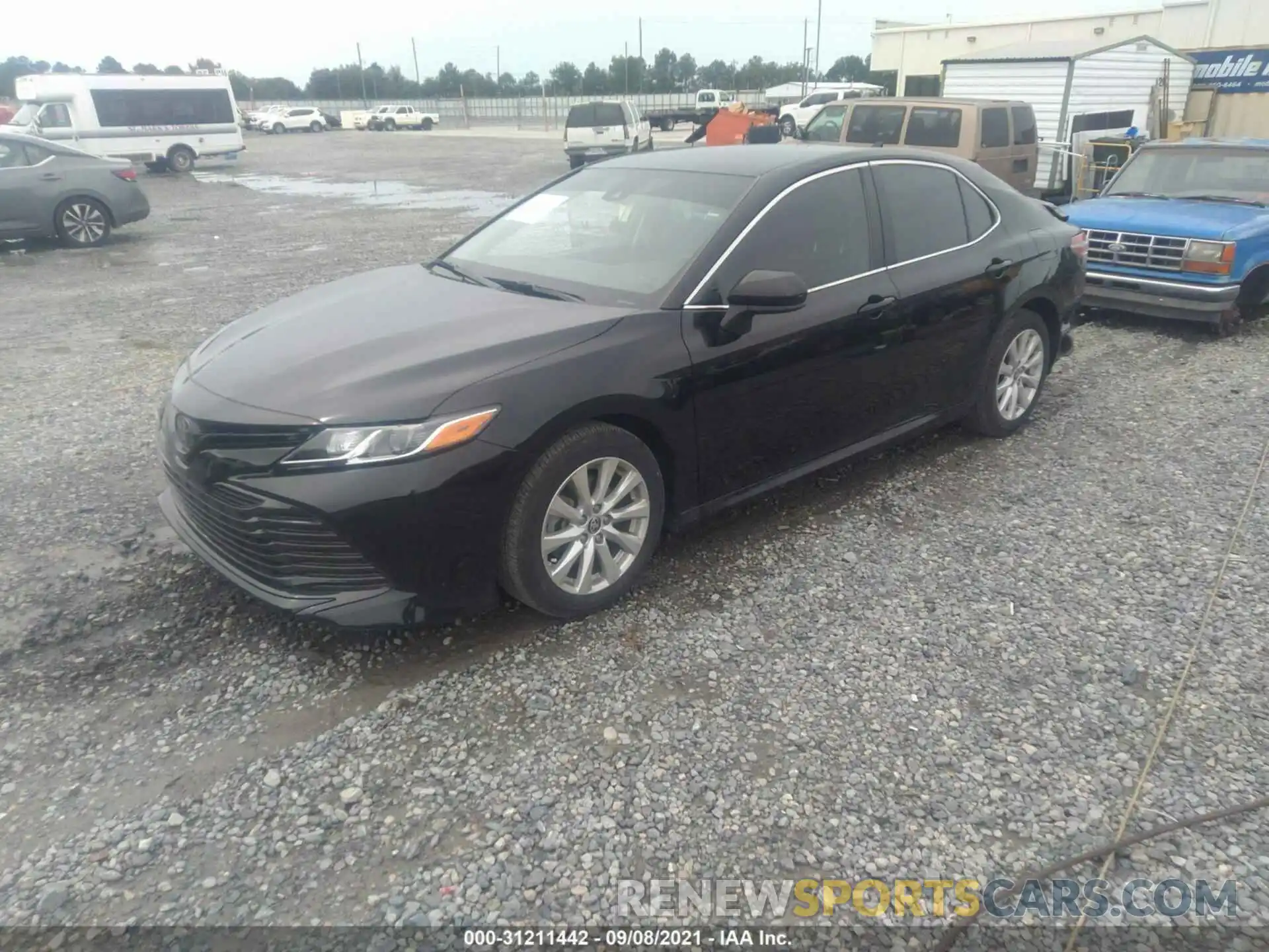 2 Photograph of a damaged car 4T1C11AK5LU960035 TOYOTA CAMRY 2020