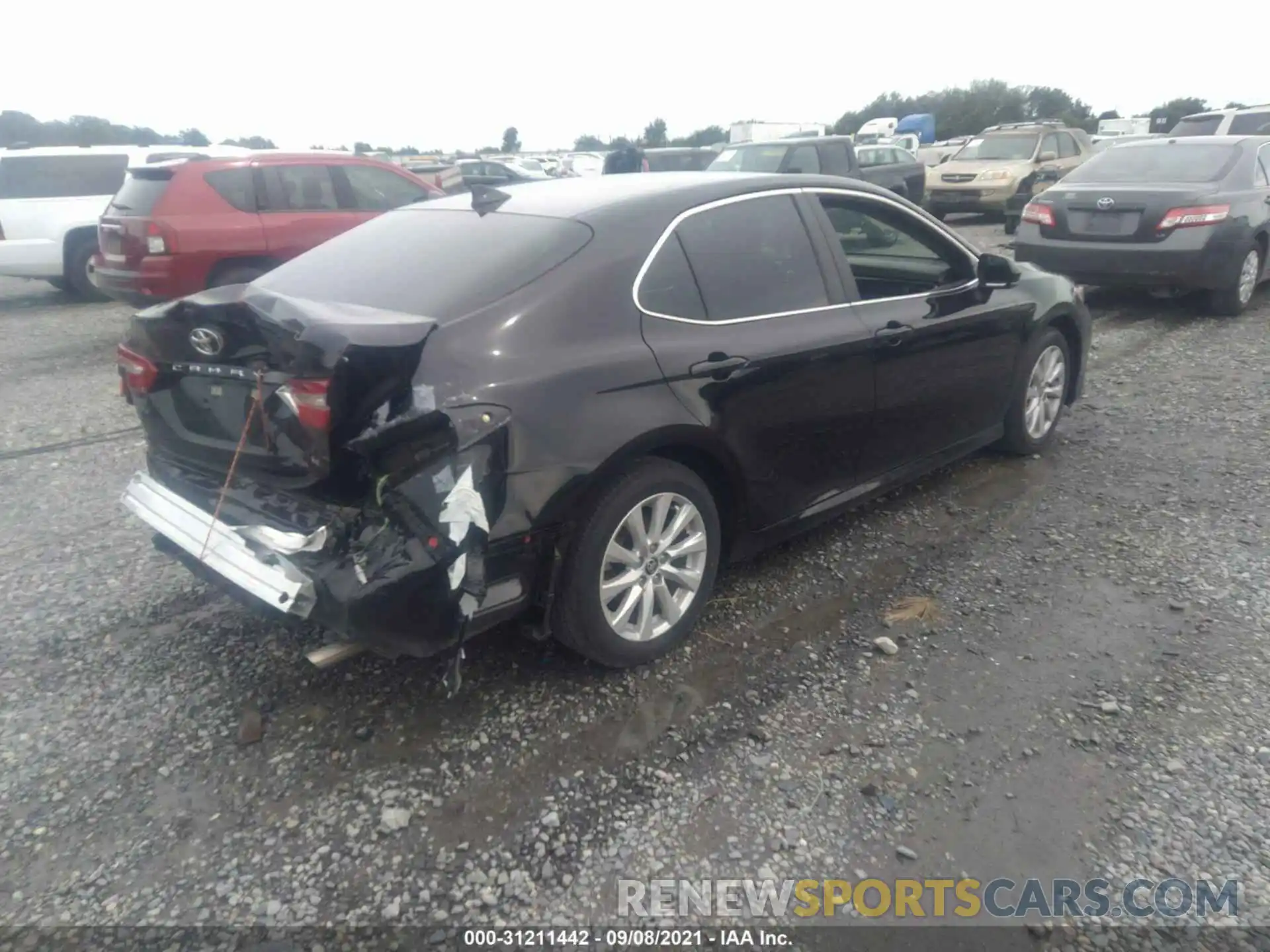 4 Photograph of a damaged car 4T1C11AK5LU960035 TOYOTA CAMRY 2020