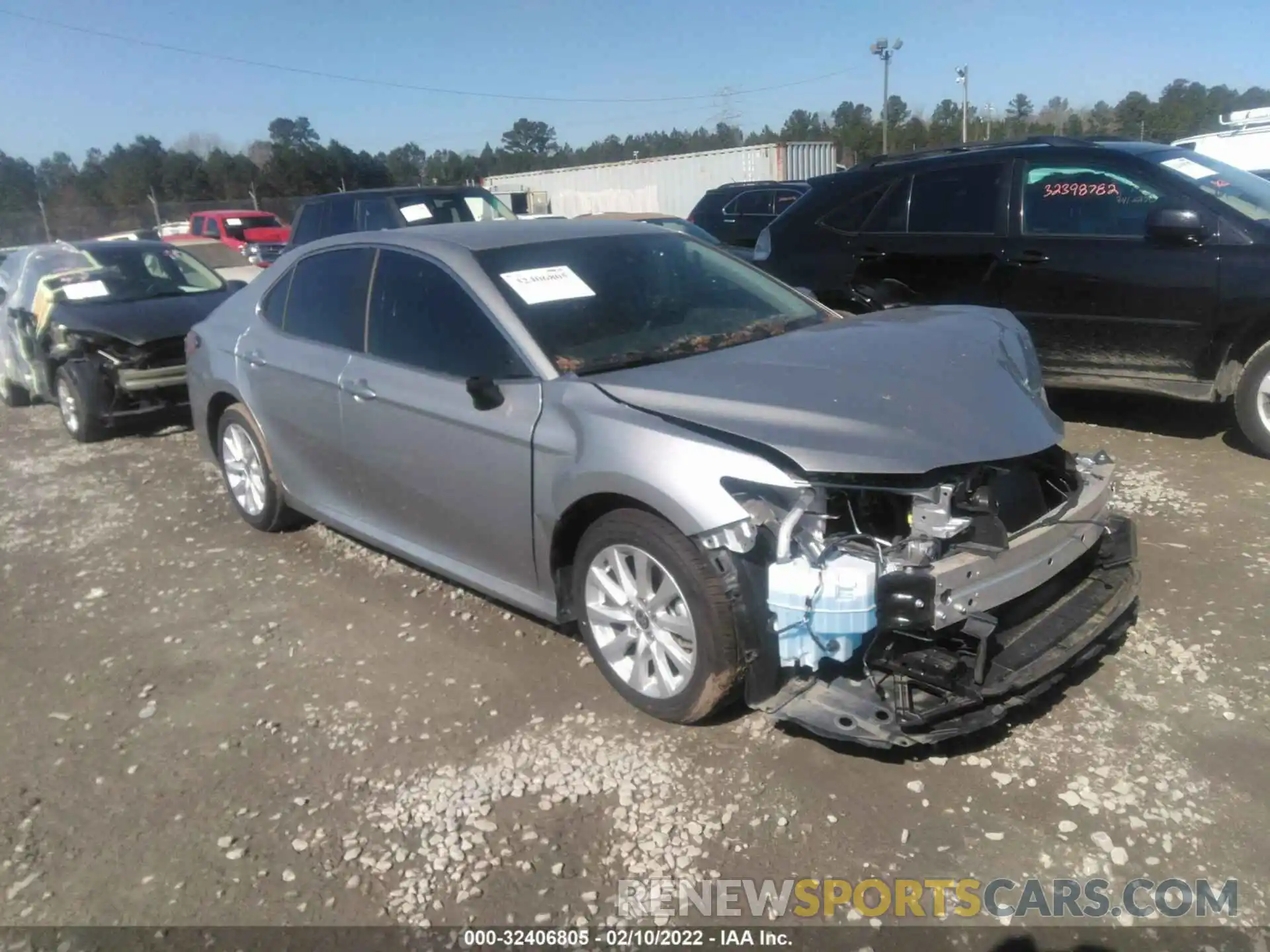 1 Photograph of a damaged car 4T1C11AK5LU962027 TOYOTA CAMRY 2020