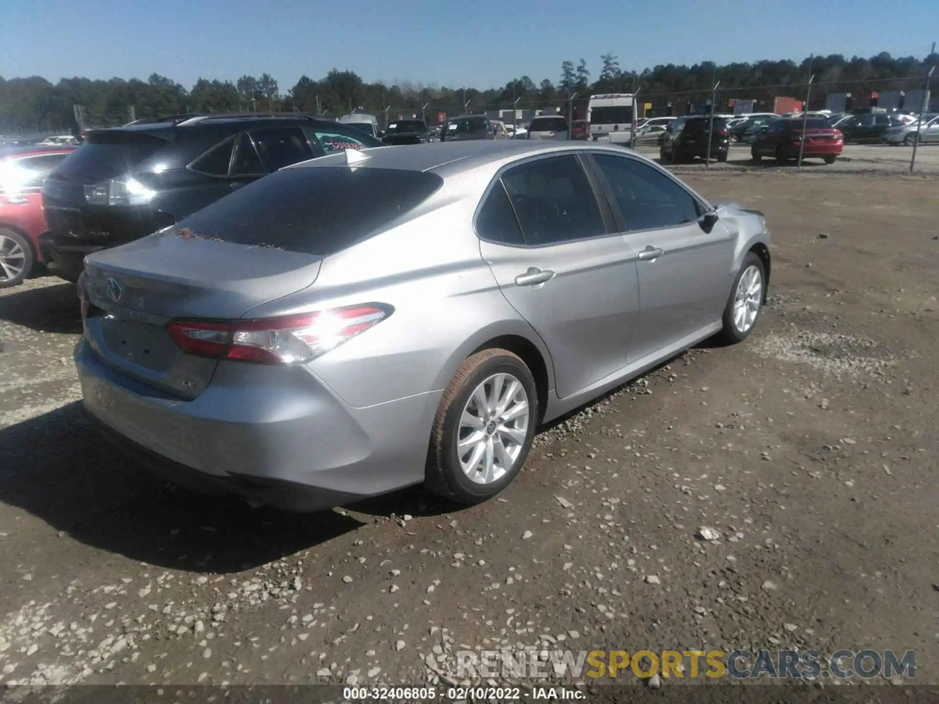 4 Photograph of a damaged car 4T1C11AK5LU962027 TOYOTA CAMRY 2020