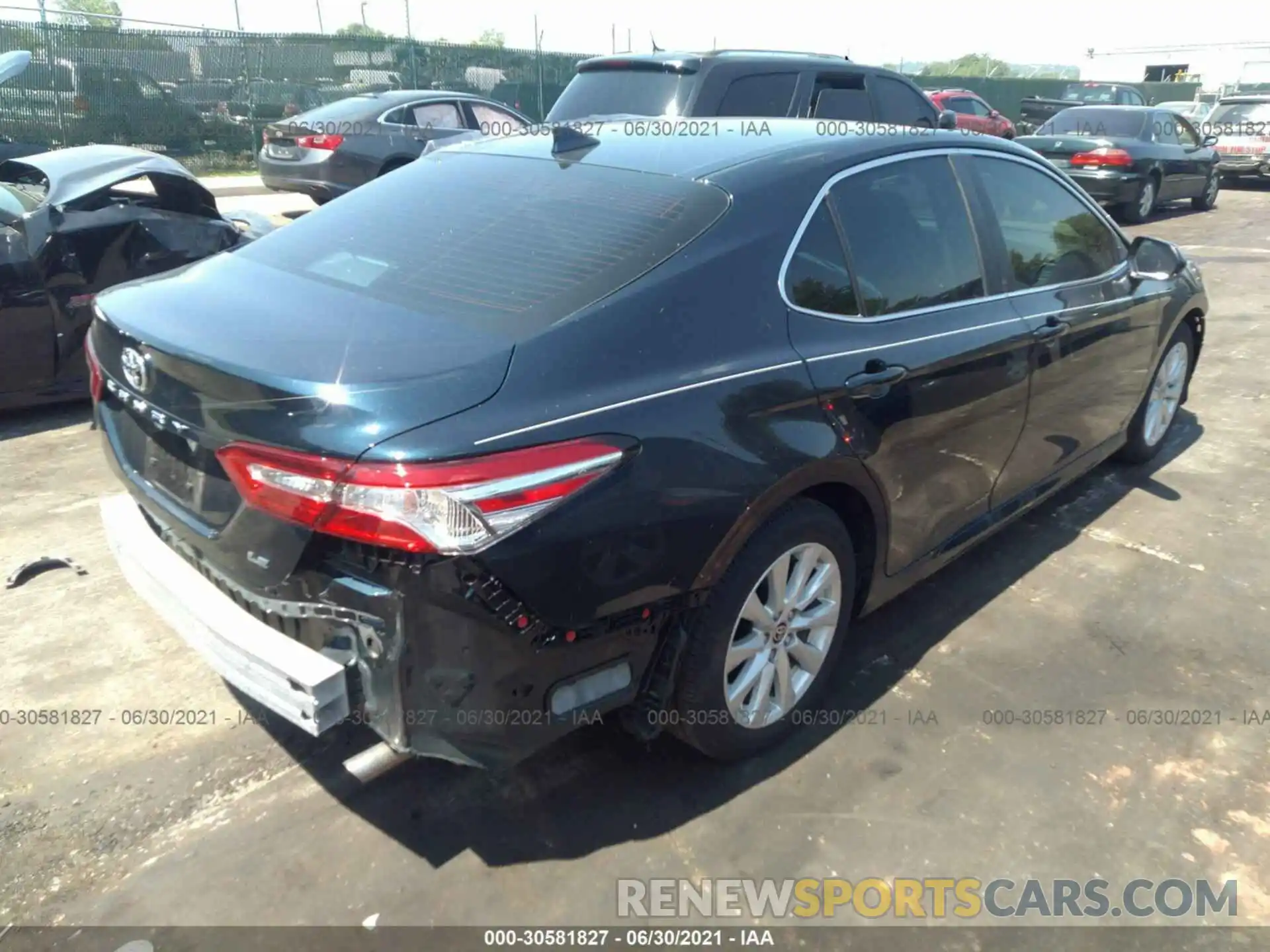 4 Photograph of a damaged car 4T1C11AK5LU964487 TOYOTA CAMRY 2020