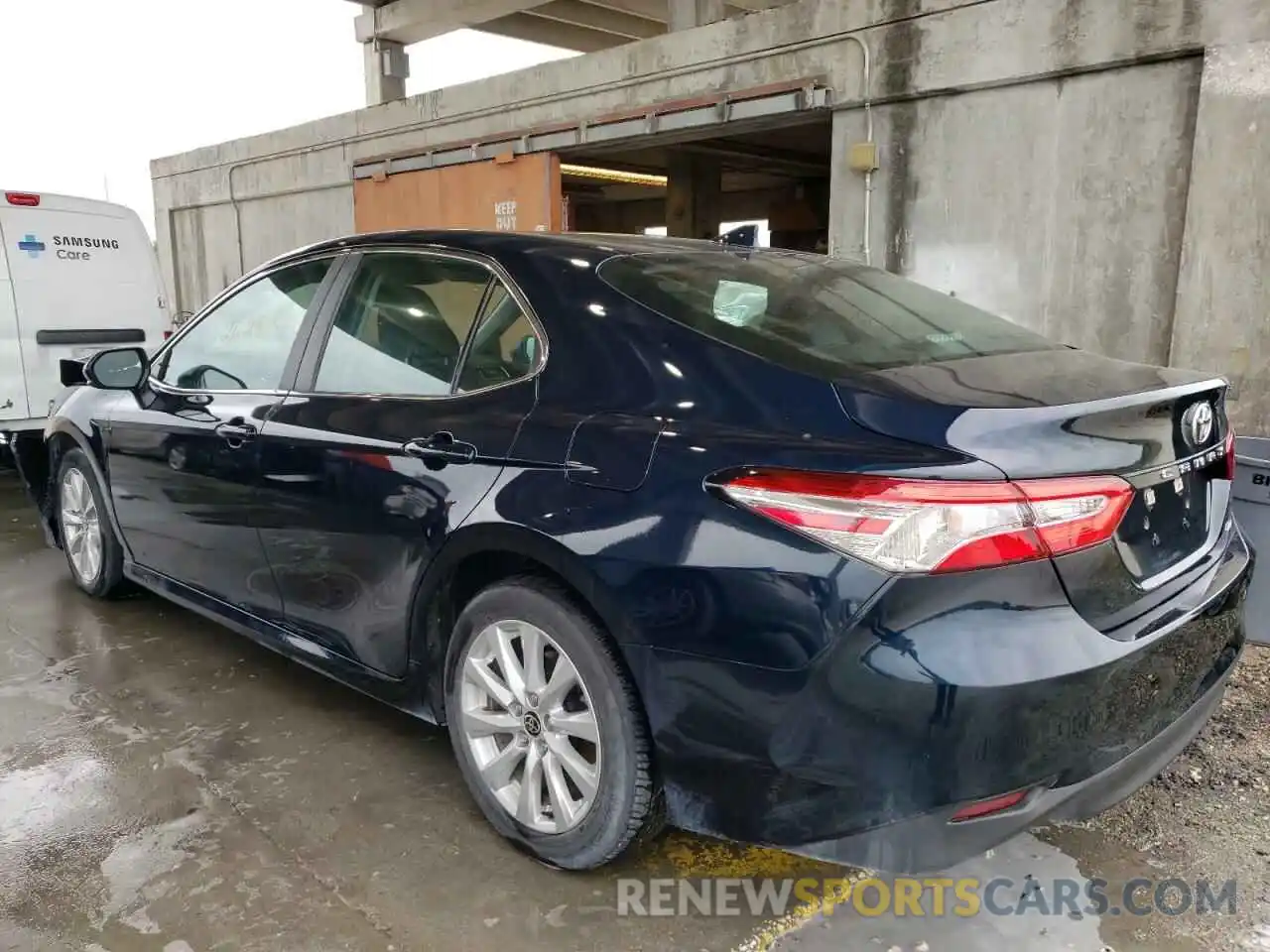 3 Photograph of a damaged car 4T1C11AK5LU974453 TOYOTA CAMRY 2020