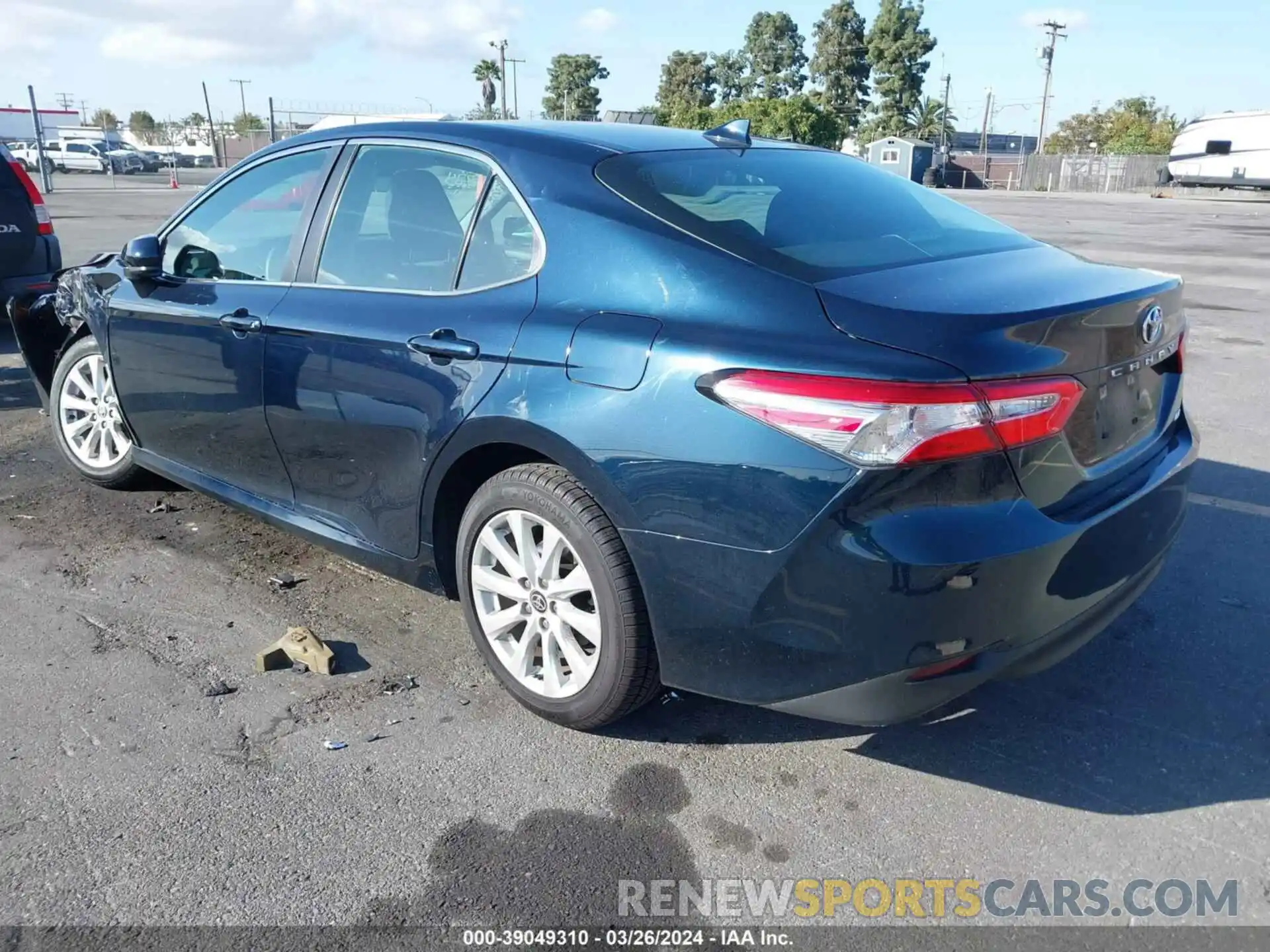 3 Photograph of a damaged car 4T1C11AK5LU984853 TOYOTA CAMRY 2020