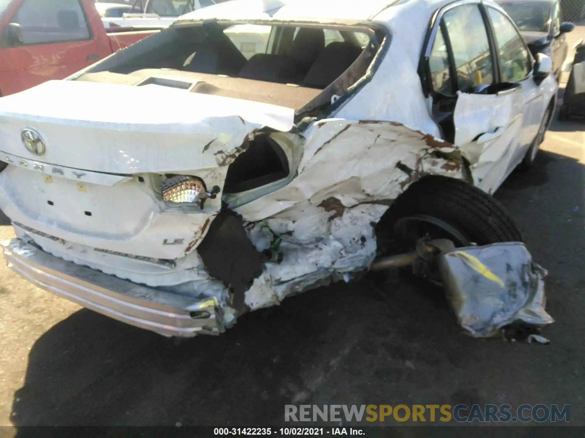 6 Photograph of a damaged car 4T1C11AK5LU986974 TOYOTA CAMRY 2020