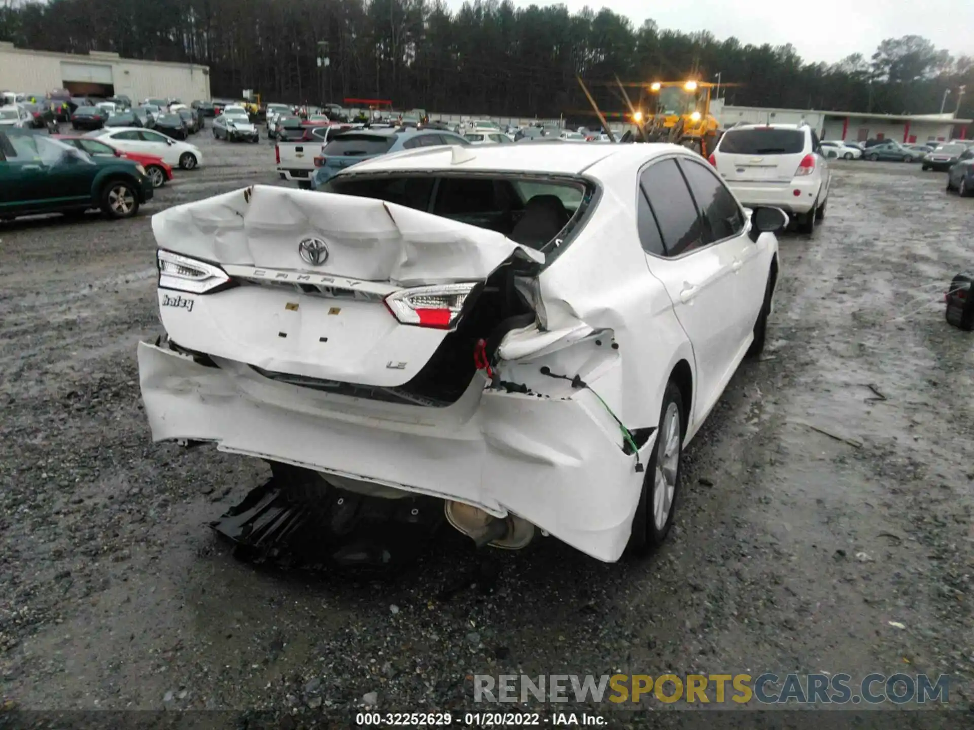 4 Photograph of a damaged car 4T1C11AK5LU991589 TOYOTA CAMRY 2020