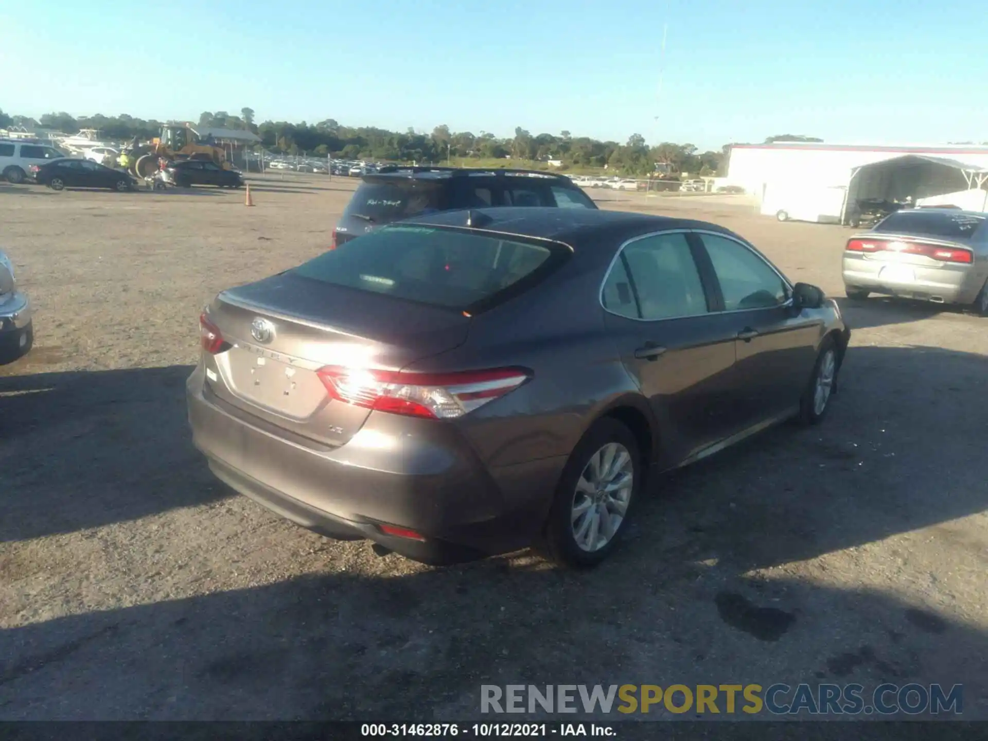 4 Photograph of a damaged car 4T1C11AK5LU995013 TOYOTA CAMRY 2020