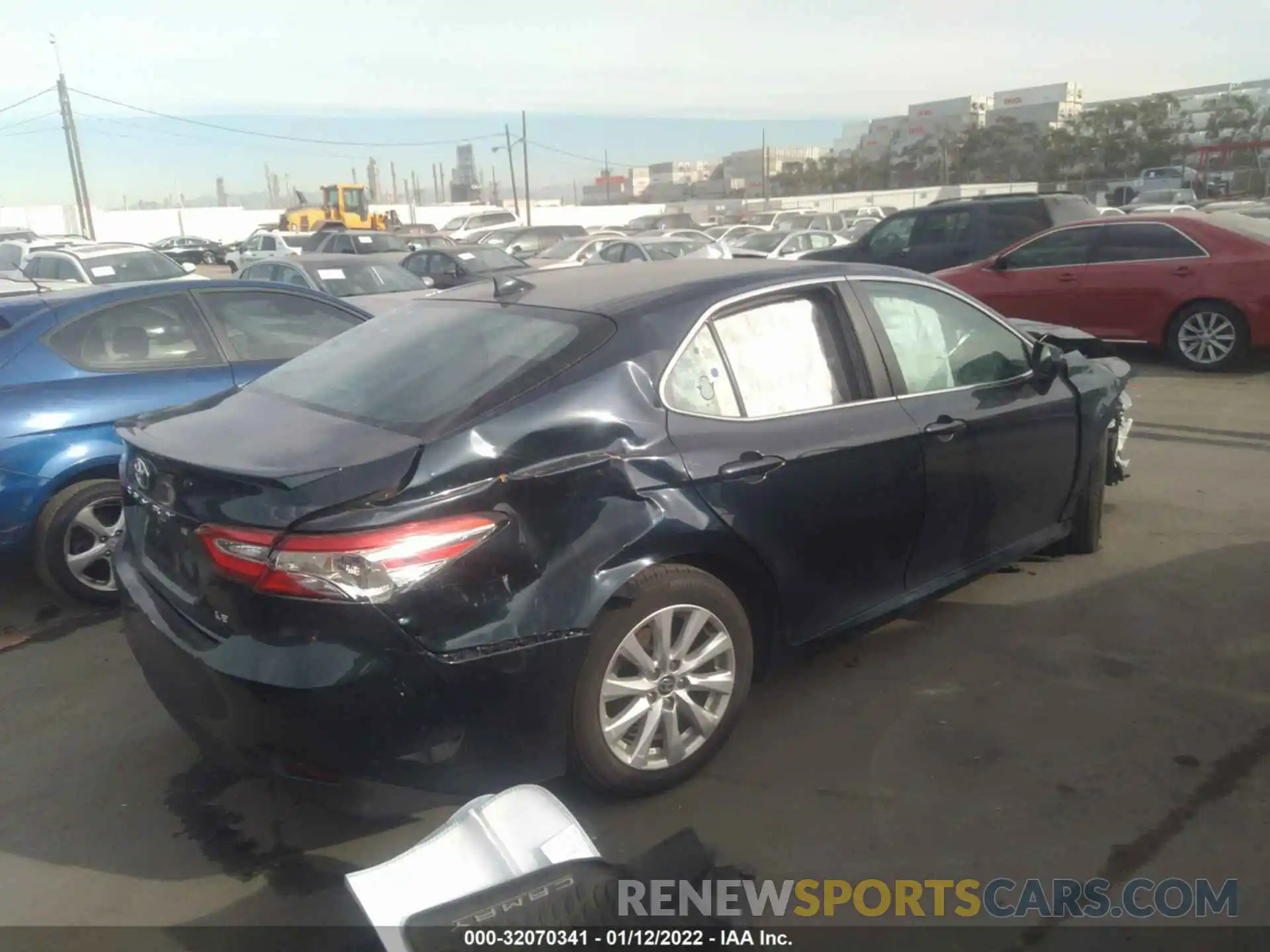 4 Photograph of a damaged car 4T1C11AK5LU995965 TOYOTA CAMRY 2020