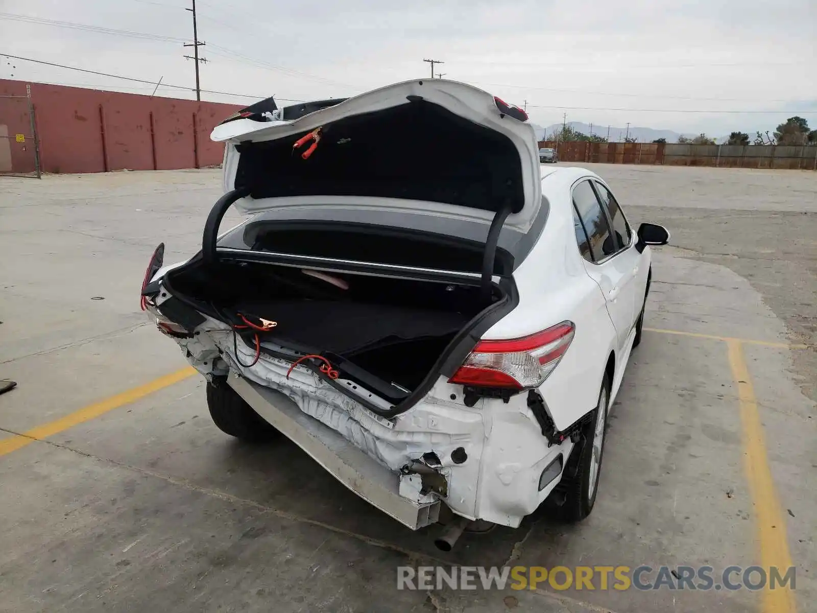 9 Photograph of a damaged car 4T1C11AK6LU320495 TOYOTA CAMRY 2020