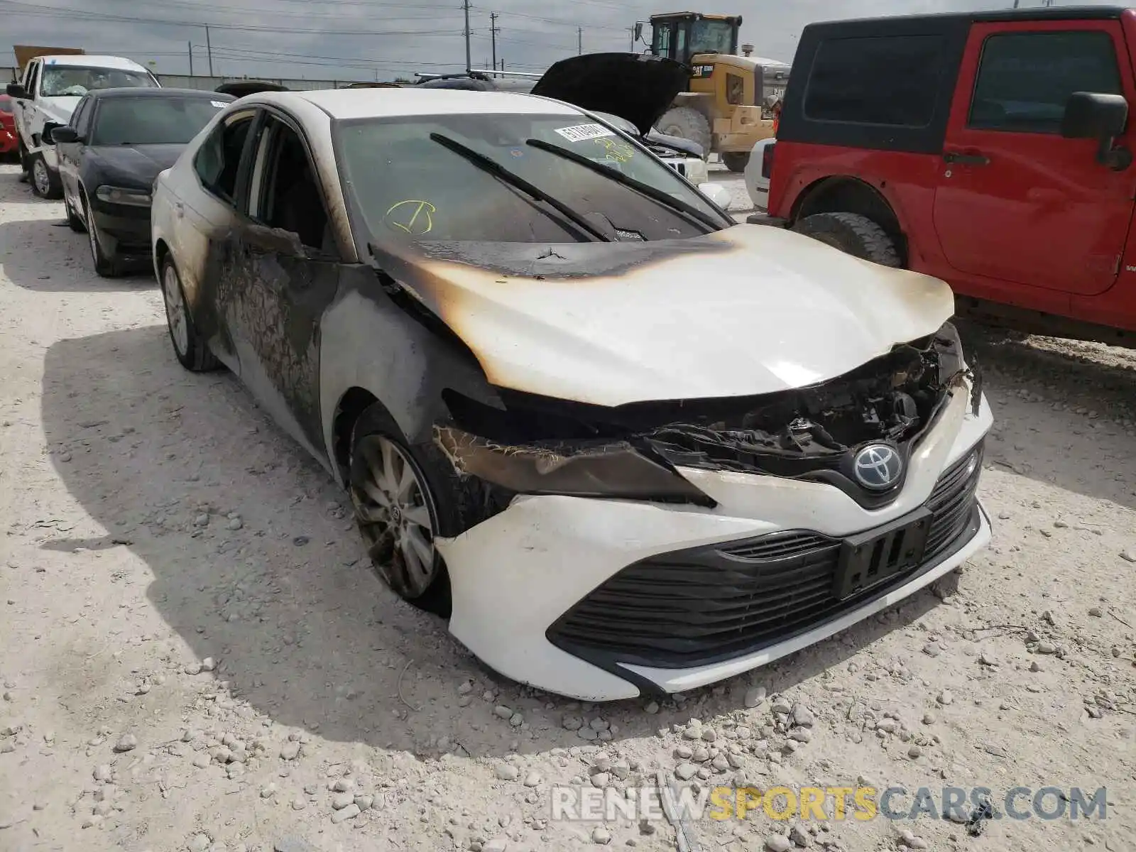 1 Photograph of a damaged car 4T1C11AK6LU321663 TOYOTA CAMRY 2020