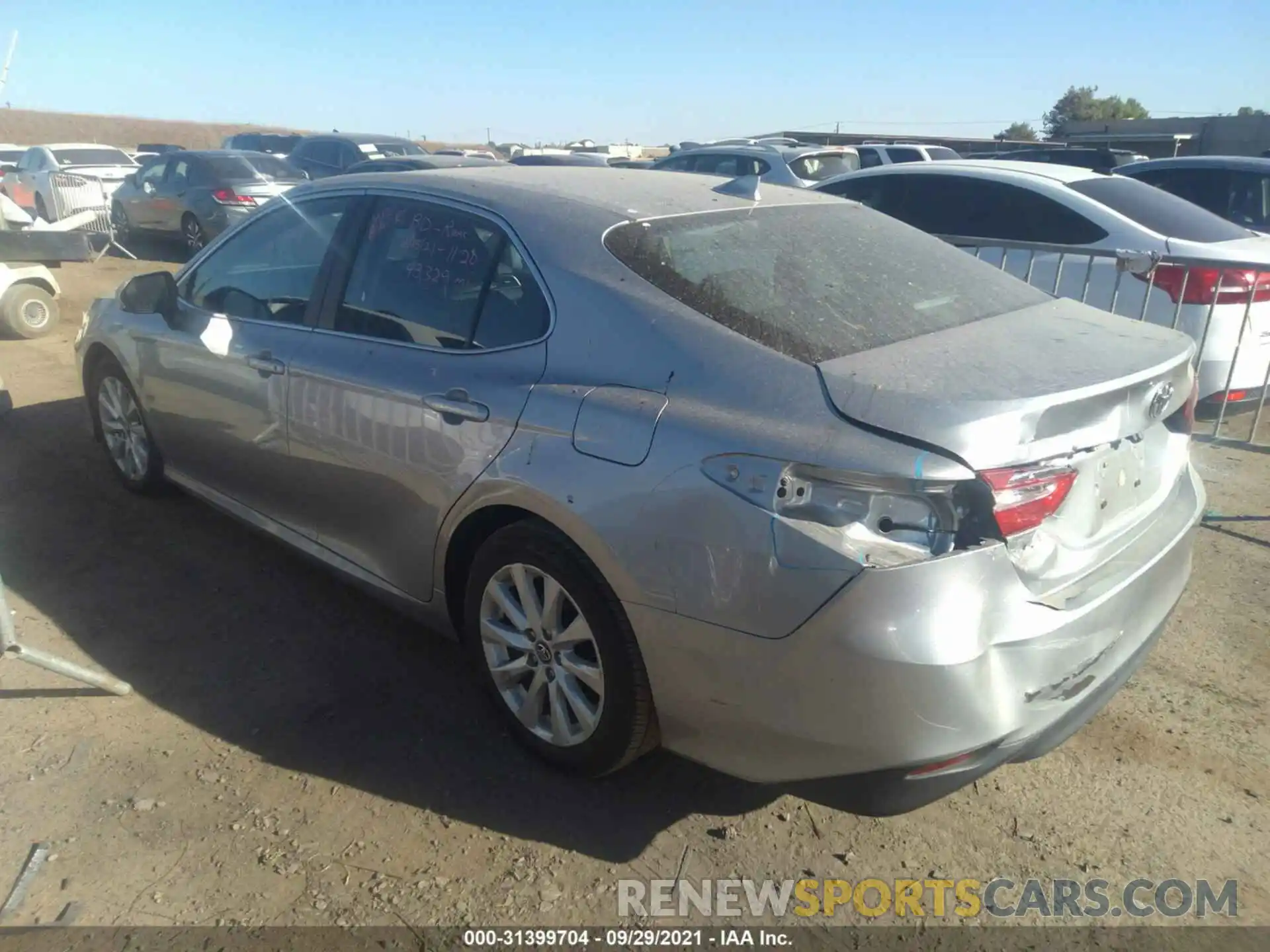 3 Photograph of a damaged car 4T1C11AK6LU330573 TOYOTA CAMRY 2020