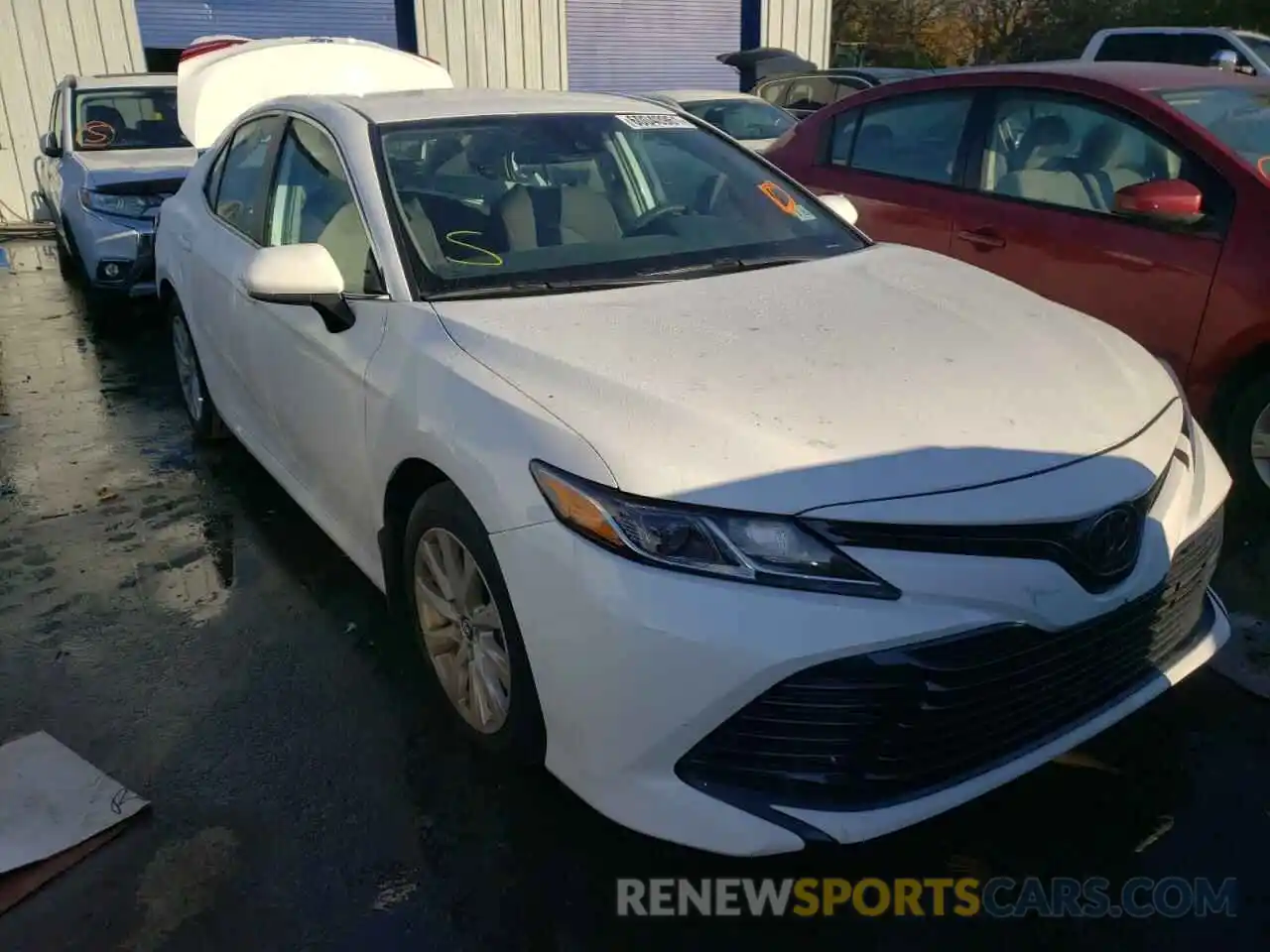 1 Photograph of a damaged car 4T1C11AK6LU332744 TOYOTA CAMRY 2020