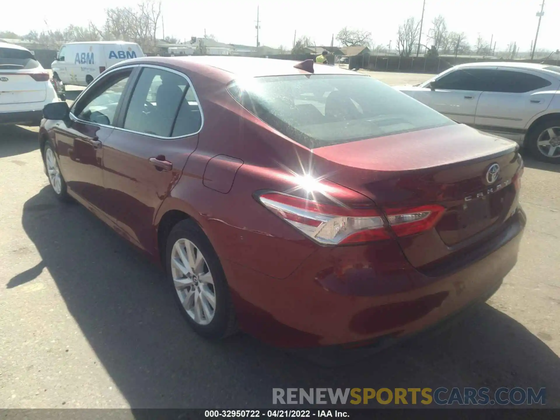 3 Photograph of a damaged car 4T1C11AK6LU333604 TOYOTA CAMRY 2020