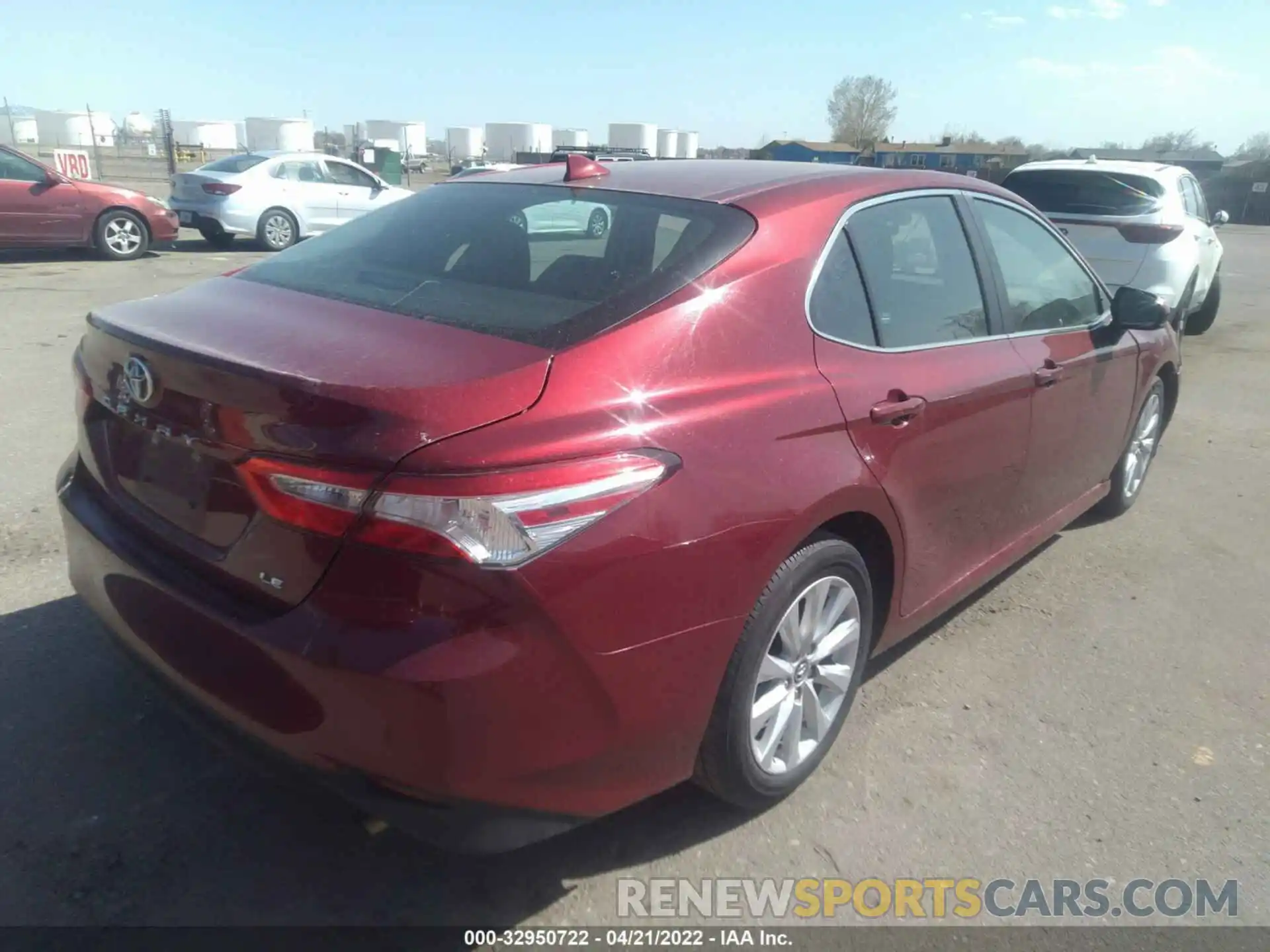 4 Photograph of a damaged car 4T1C11AK6LU333604 TOYOTA CAMRY 2020