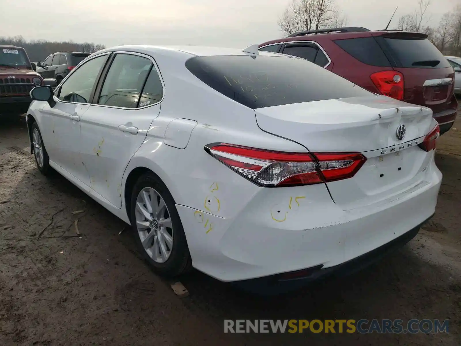 3 Photograph of a damaged car 4T1C11AK6LU340195 TOYOTA CAMRY 2020