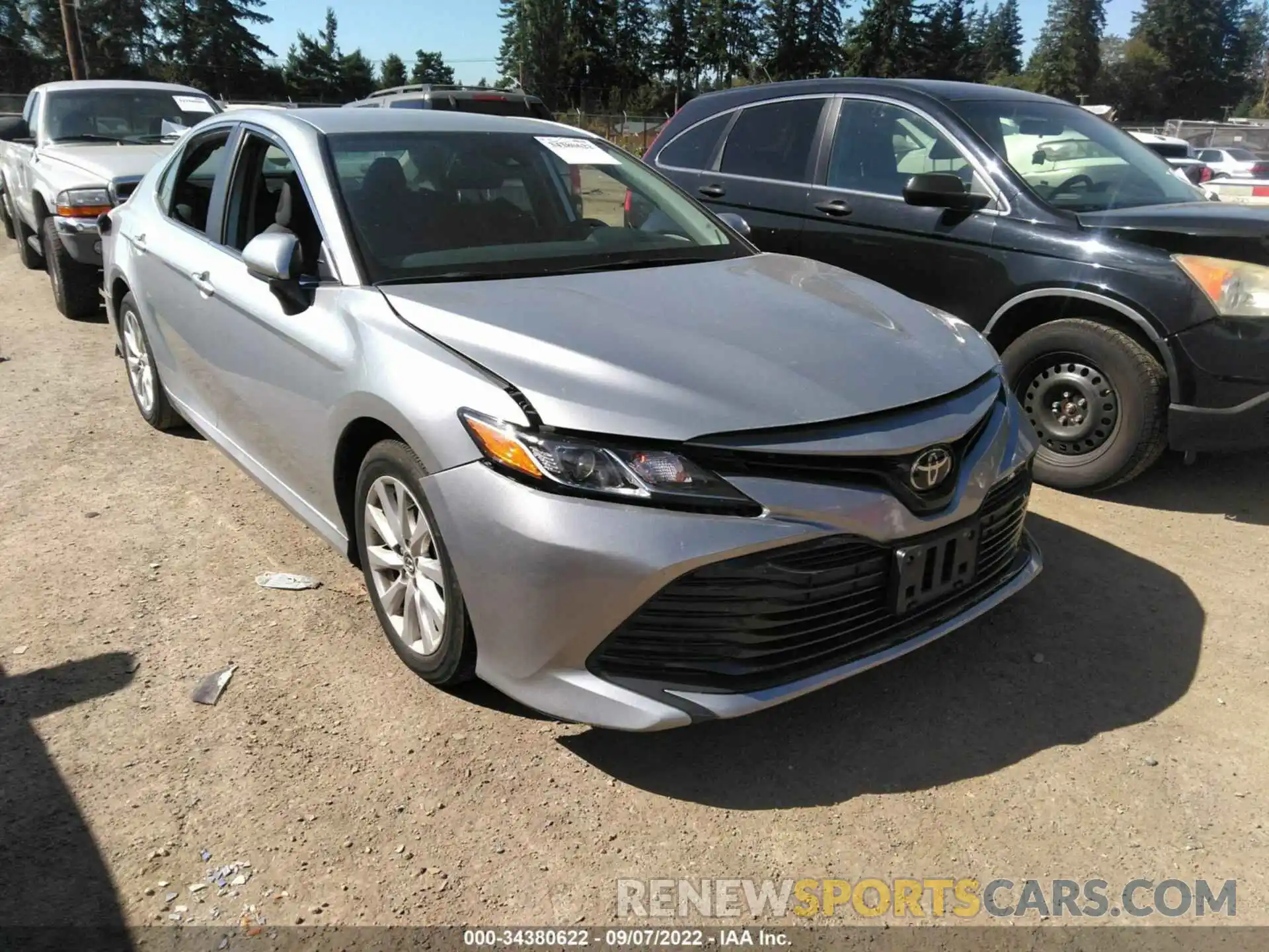 1 Photograph of a damaged car 4T1C11AK6LU340858 TOYOTA CAMRY 2020