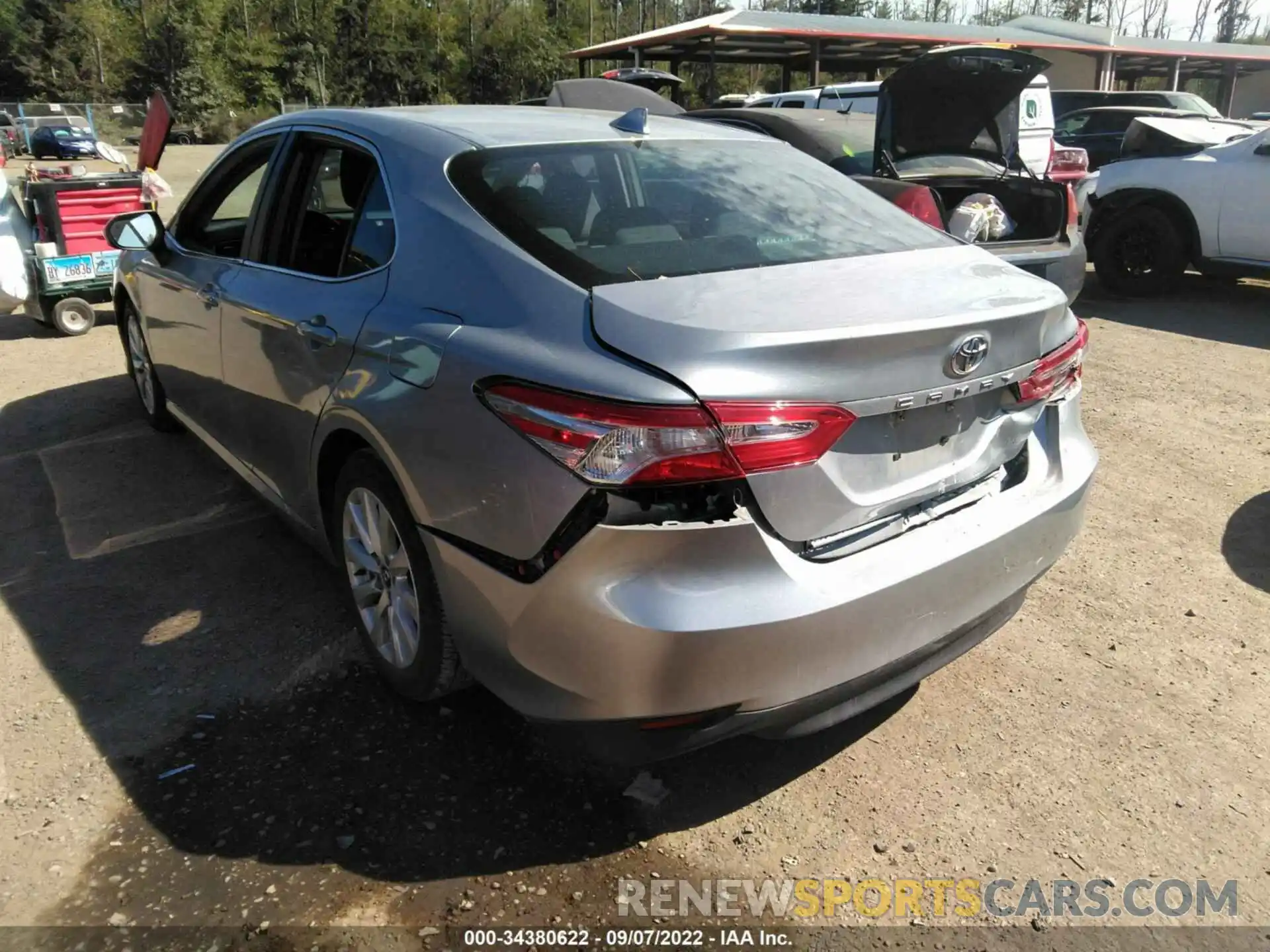 3 Photograph of a damaged car 4T1C11AK6LU340858 TOYOTA CAMRY 2020