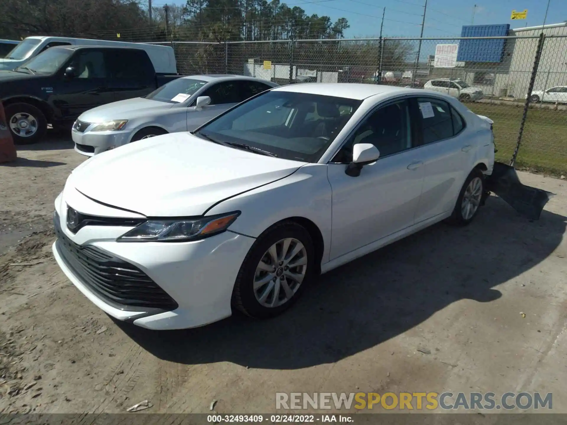 2 Photograph of a damaged car 4T1C11AK6LU342996 TOYOTA CAMRY 2020