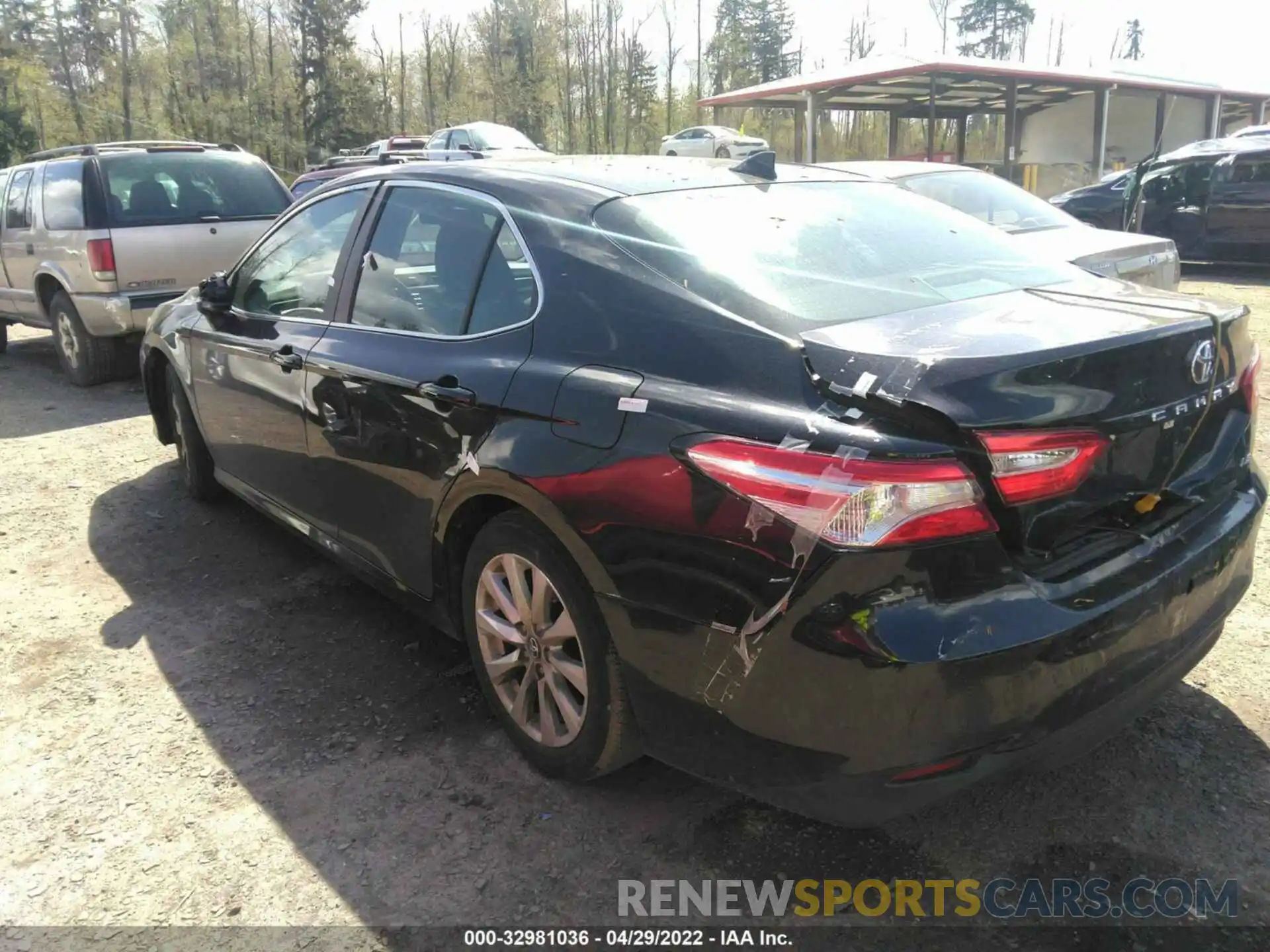 3 Photograph of a damaged car 4T1C11AK6LU347048 TOYOTA CAMRY 2020