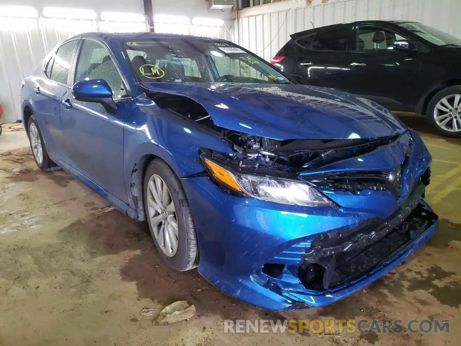 1 Photograph of a damaged car 4T1C11AK6LU352167 TOYOTA CAMRY 2020