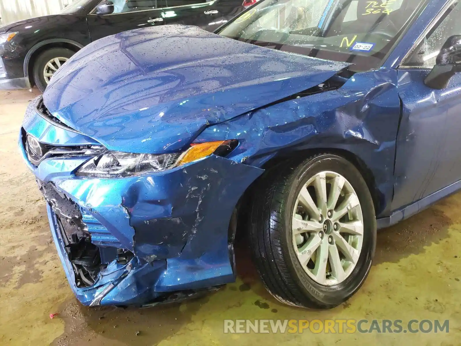 9 Photograph of a damaged car 4T1C11AK6LU352167 TOYOTA CAMRY 2020