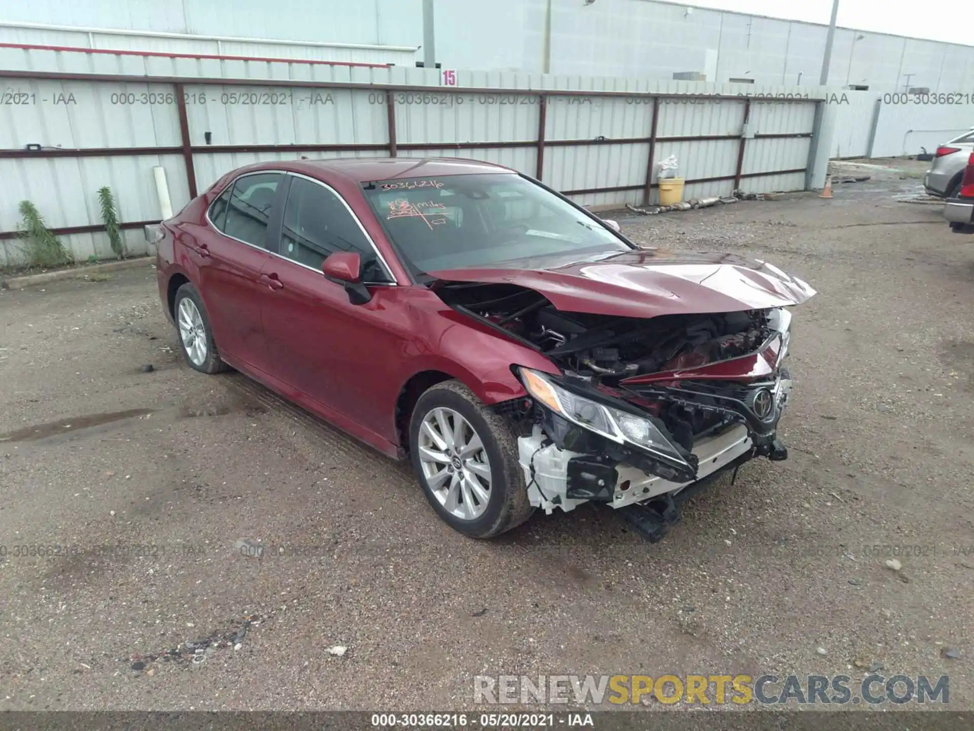 1 Photograph of a damaged car 4T1C11AK6LU352251 TOYOTA CAMRY 2020