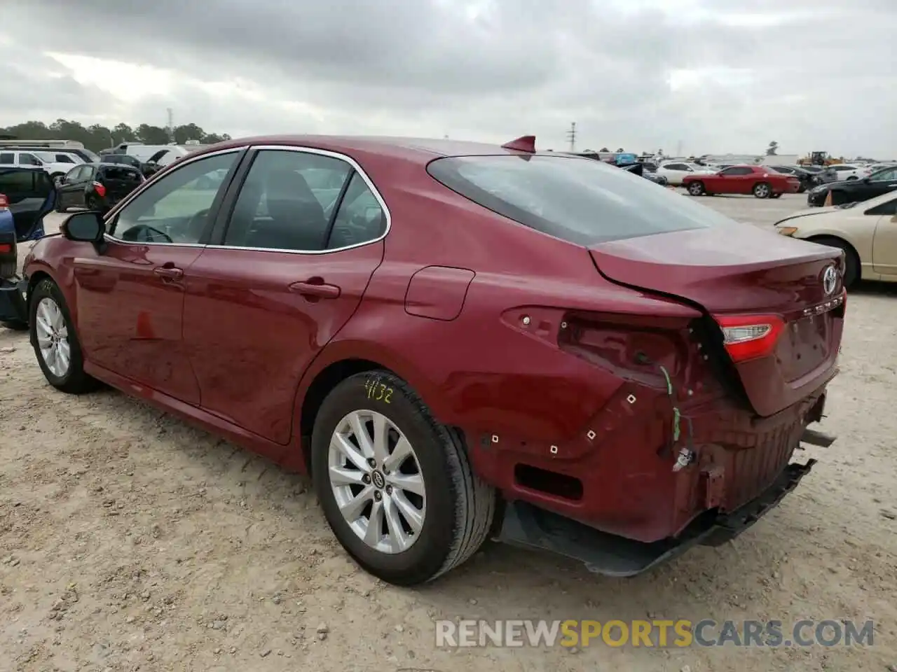 3 Photograph of a damaged car 4T1C11AK6LU353819 TOYOTA CAMRY 2020