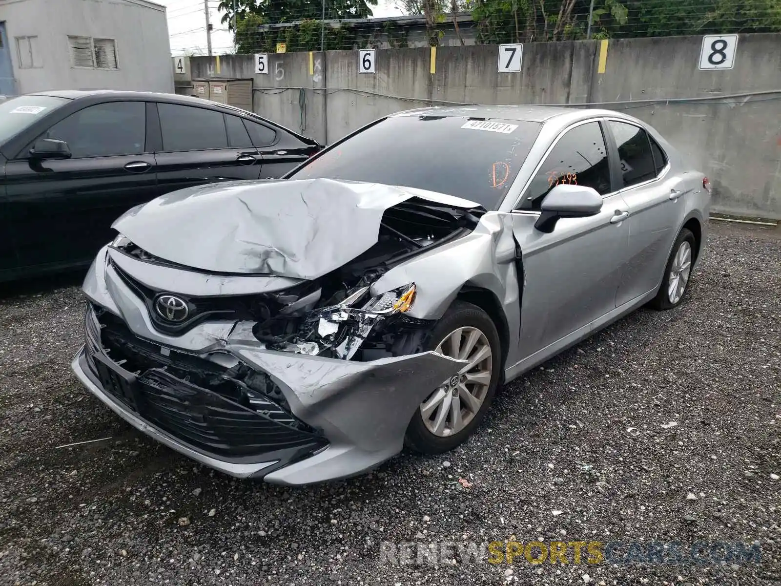 2 Photograph of a damaged car 4T1C11AK6LU355134 TOYOTA CAMRY 2020