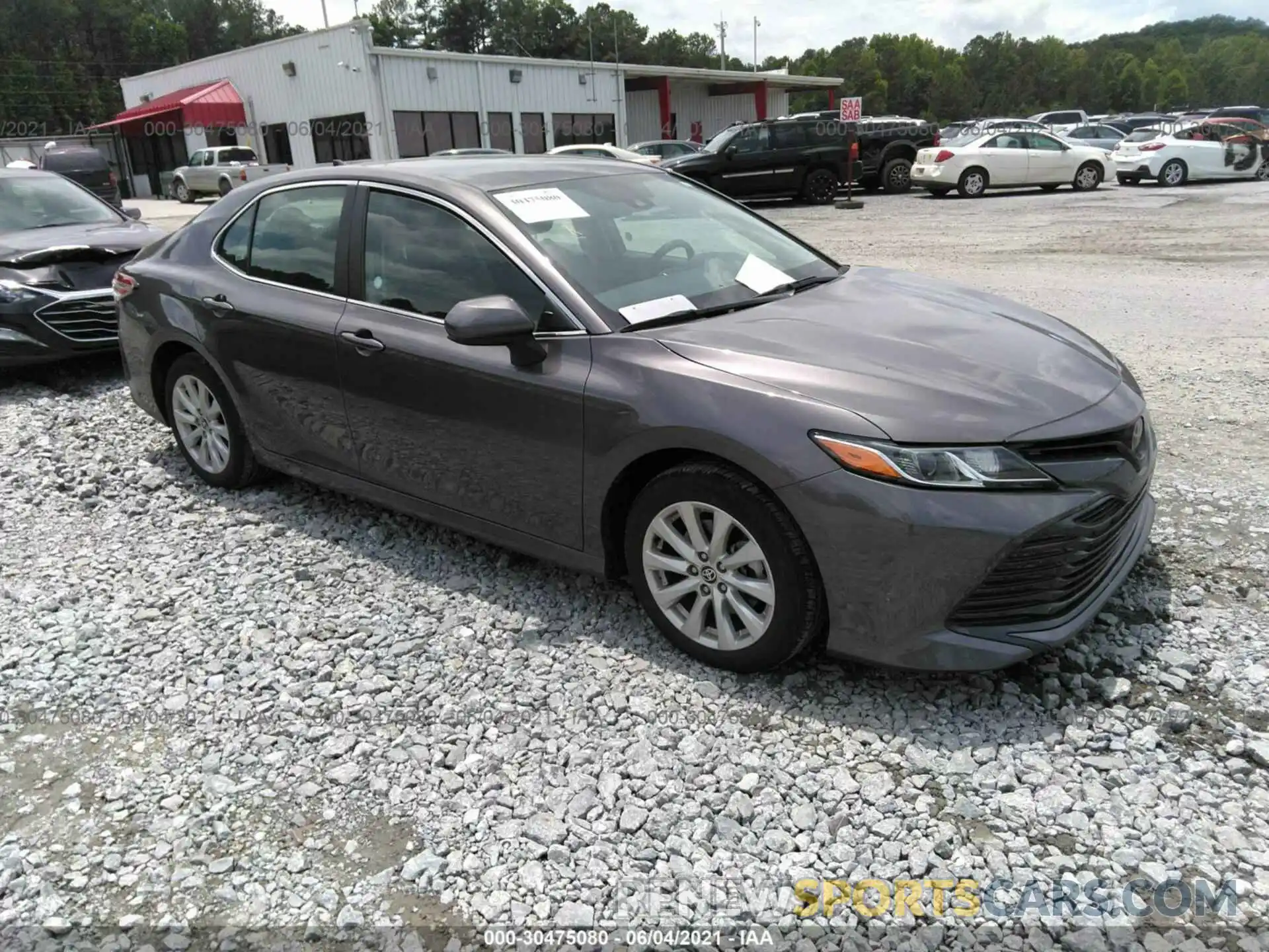 1 Photograph of a damaged car 4T1C11AK6LU356686 TOYOTA CAMRY 2020