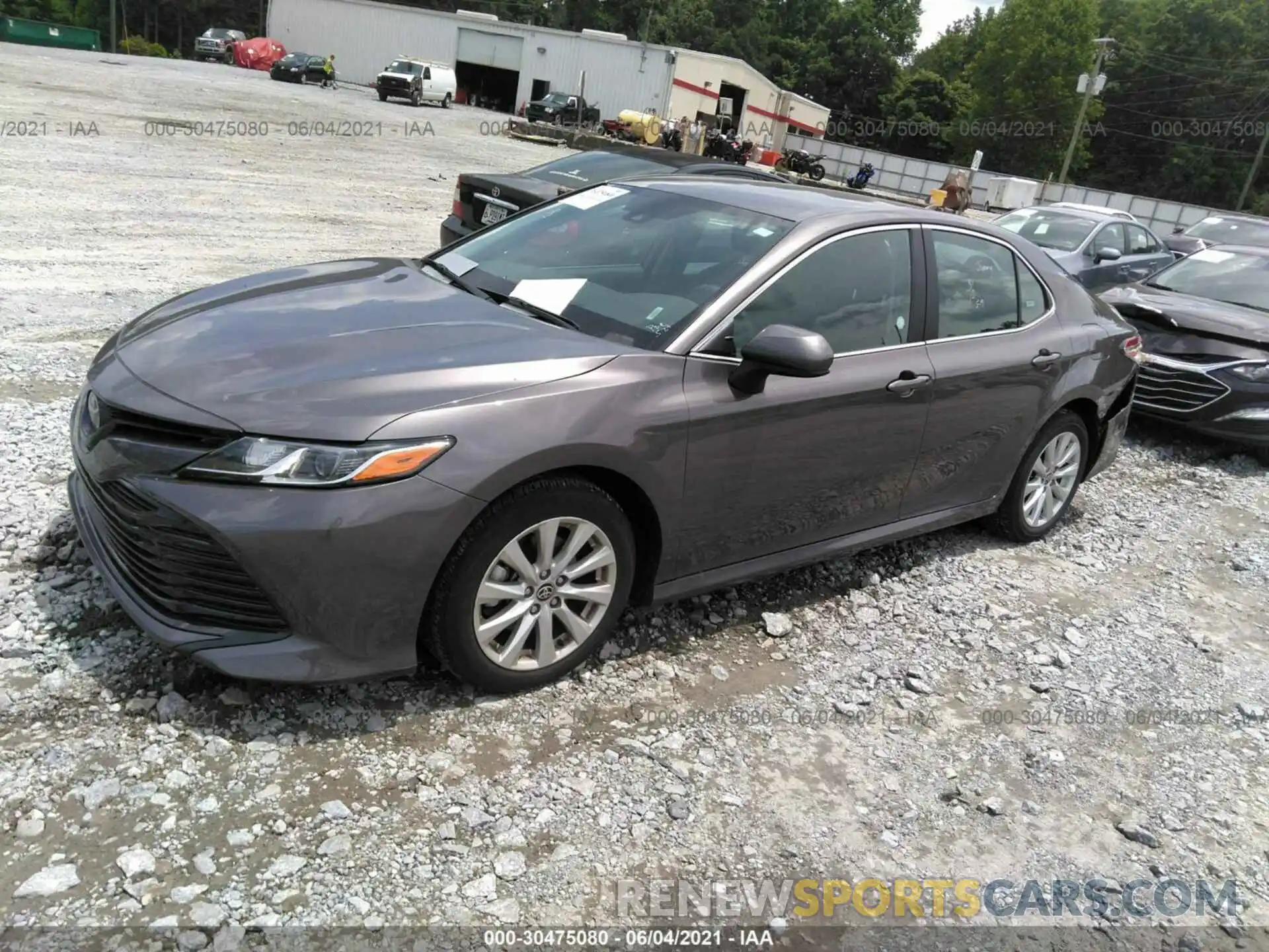 2 Photograph of a damaged car 4T1C11AK6LU356686 TOYOTA CAMRY 2020