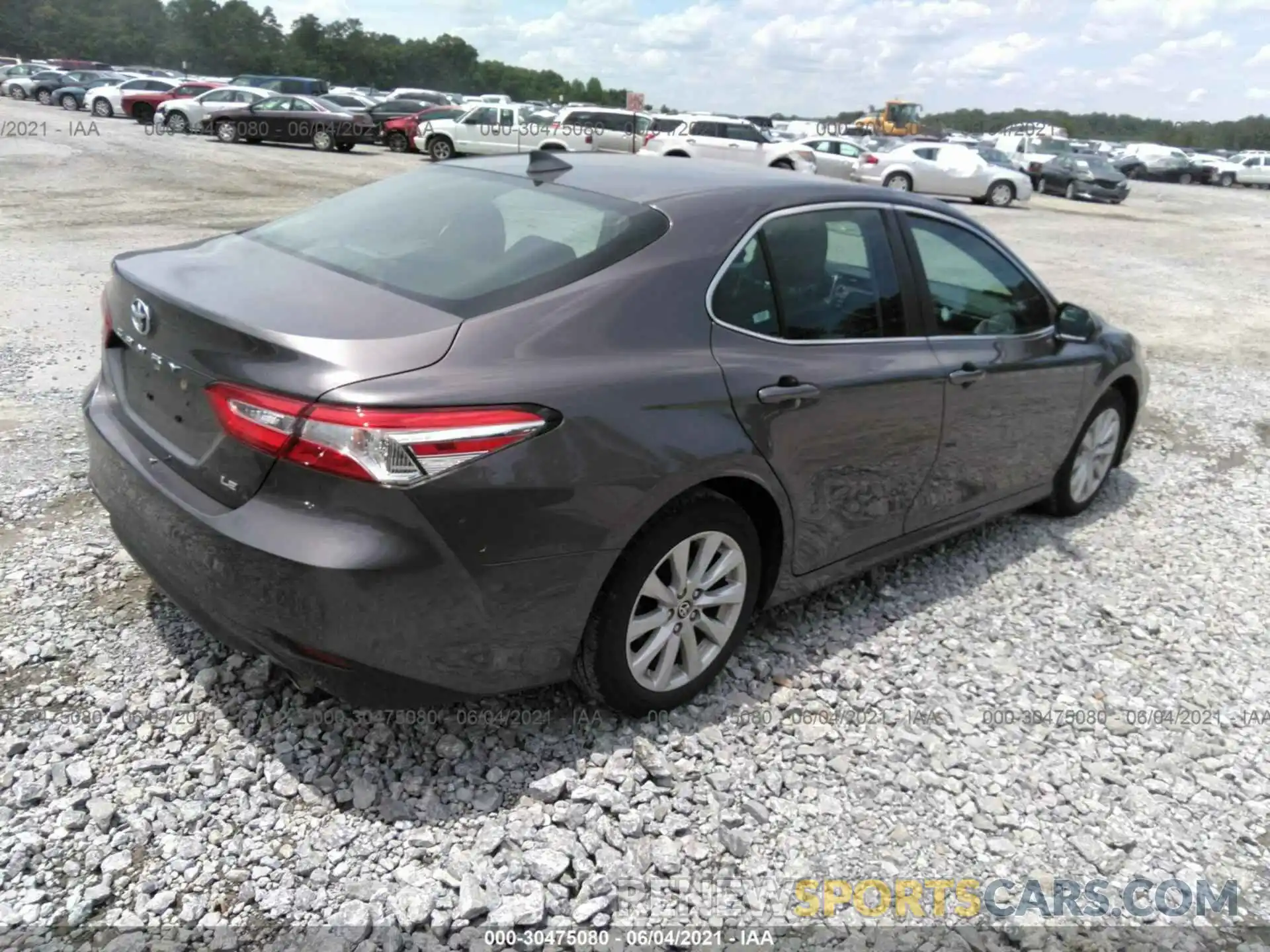 4 Photograph of a damaged car 4T1C11AK6LU356686 TOYOTA CAMRY 2020