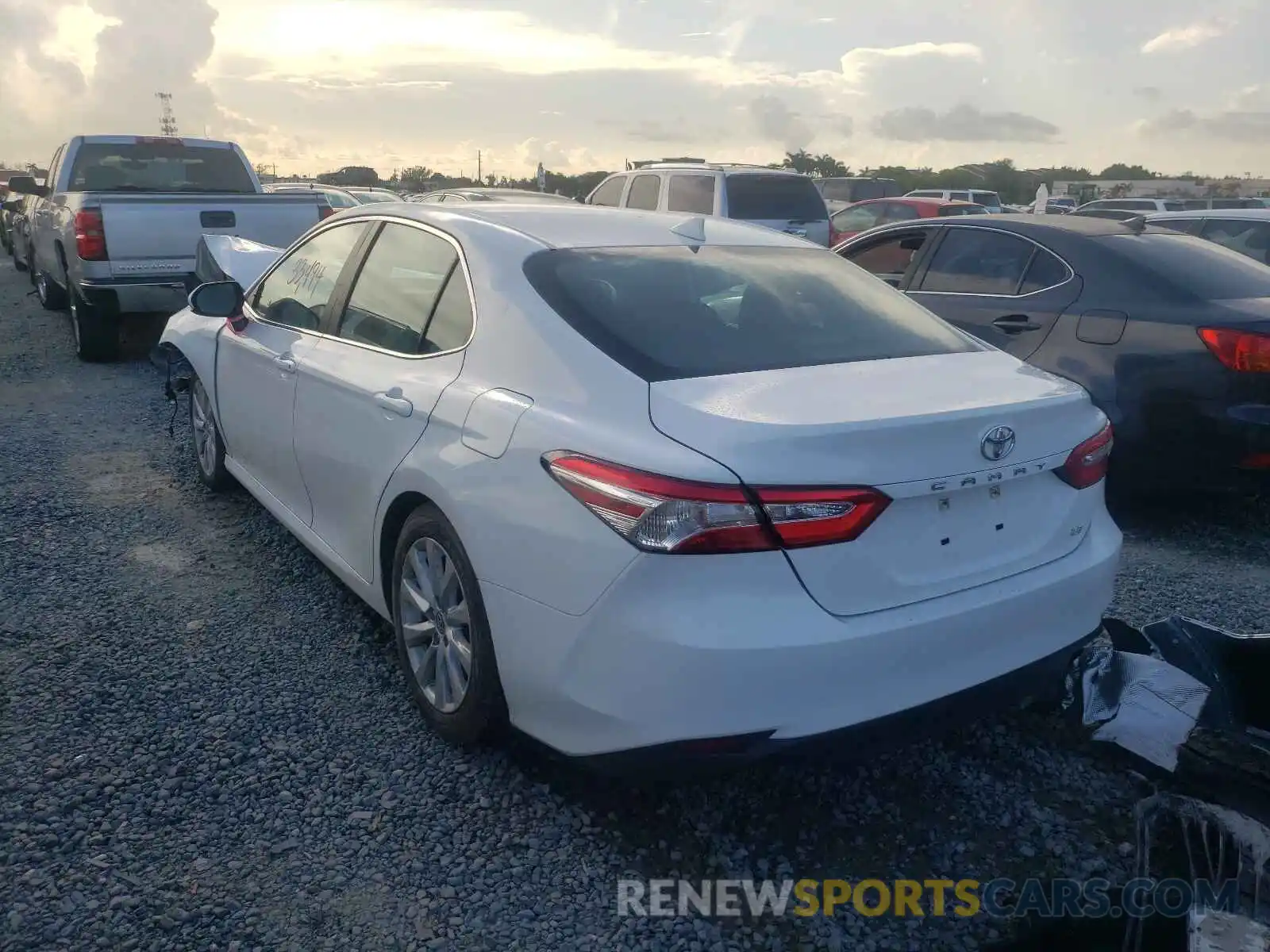 3 Photograph of a damaged car 4T1C11AK6LU357854 TOYOTA CAMRY 2020