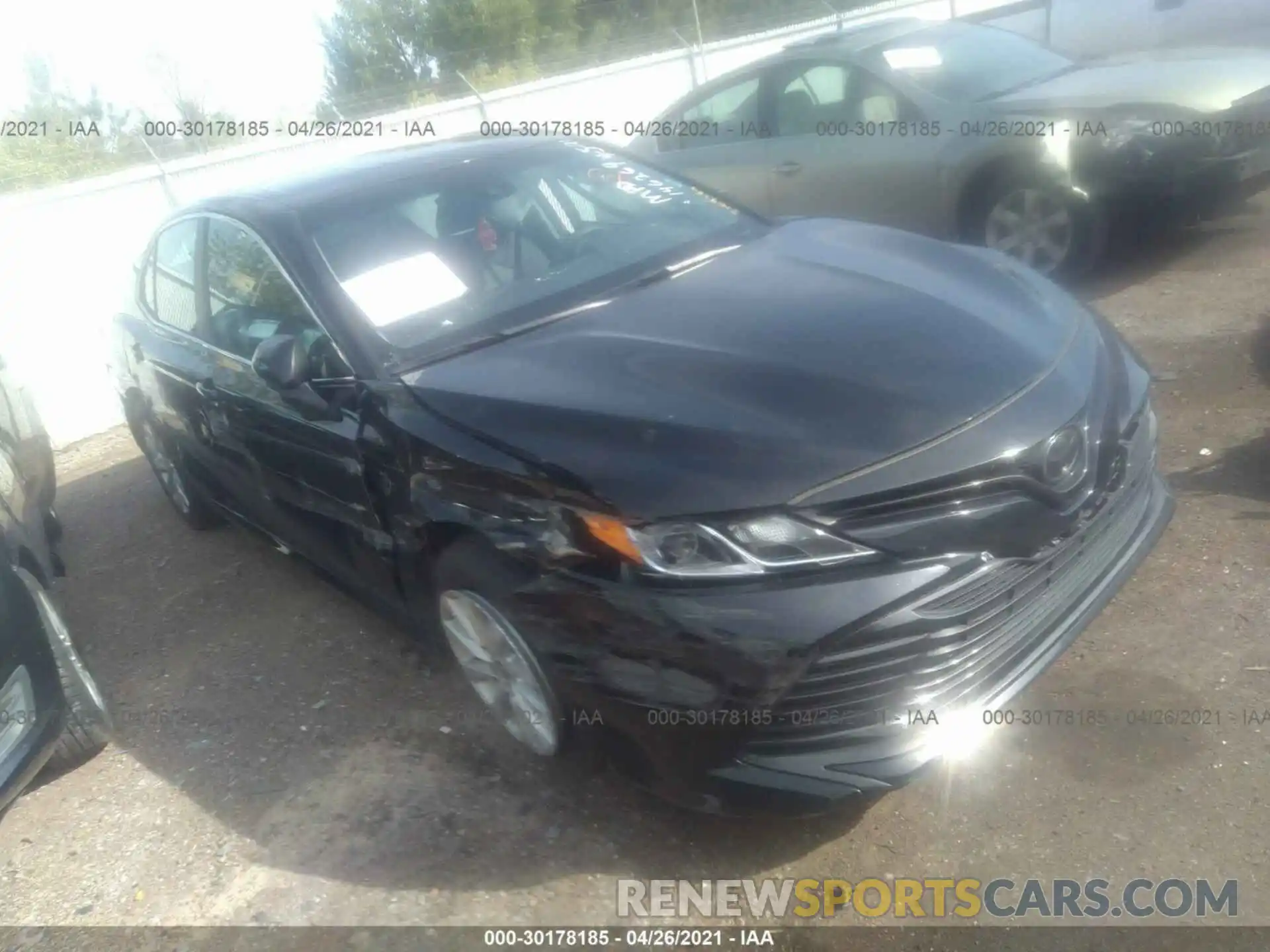 1 Photograph of a damaged car 4T1C11AK6LU361936 TOYOTA CAMRY 2020