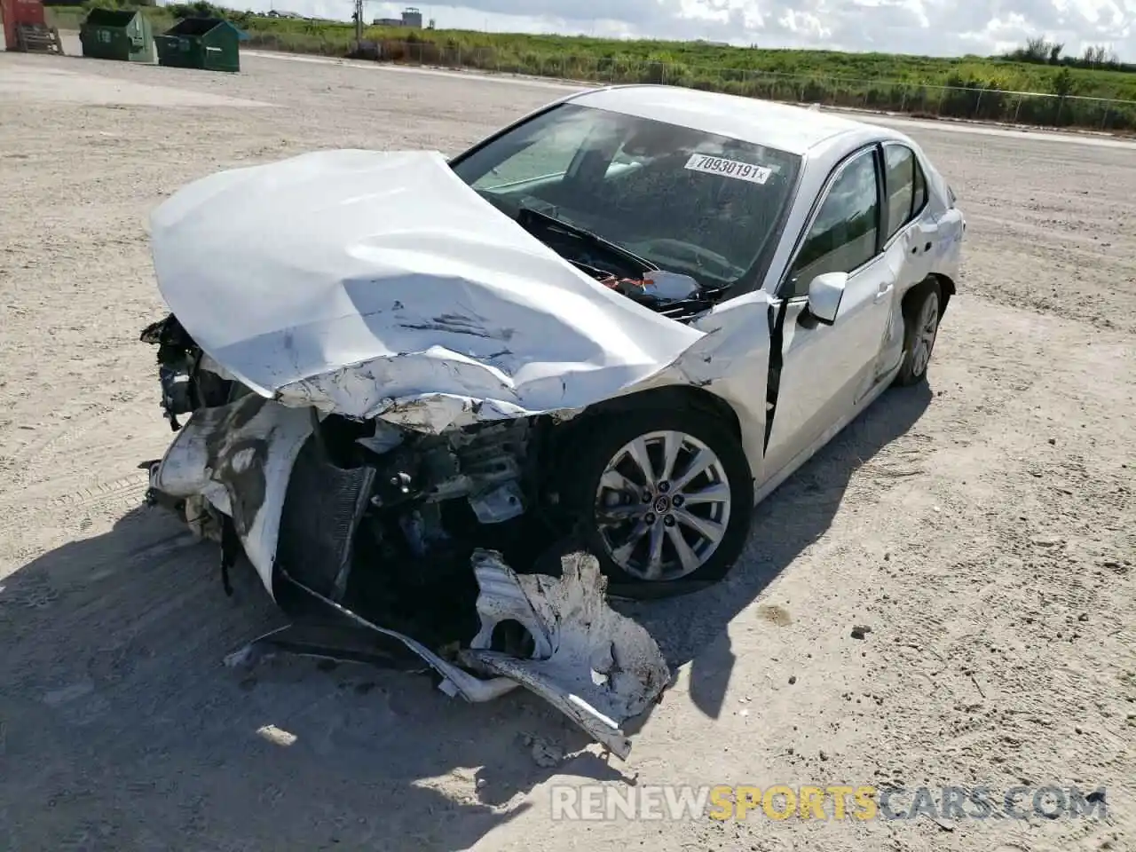 2 Photograph of a damaged car 4T1C11AK6LU366523 TOYOTA CAMRY 2020