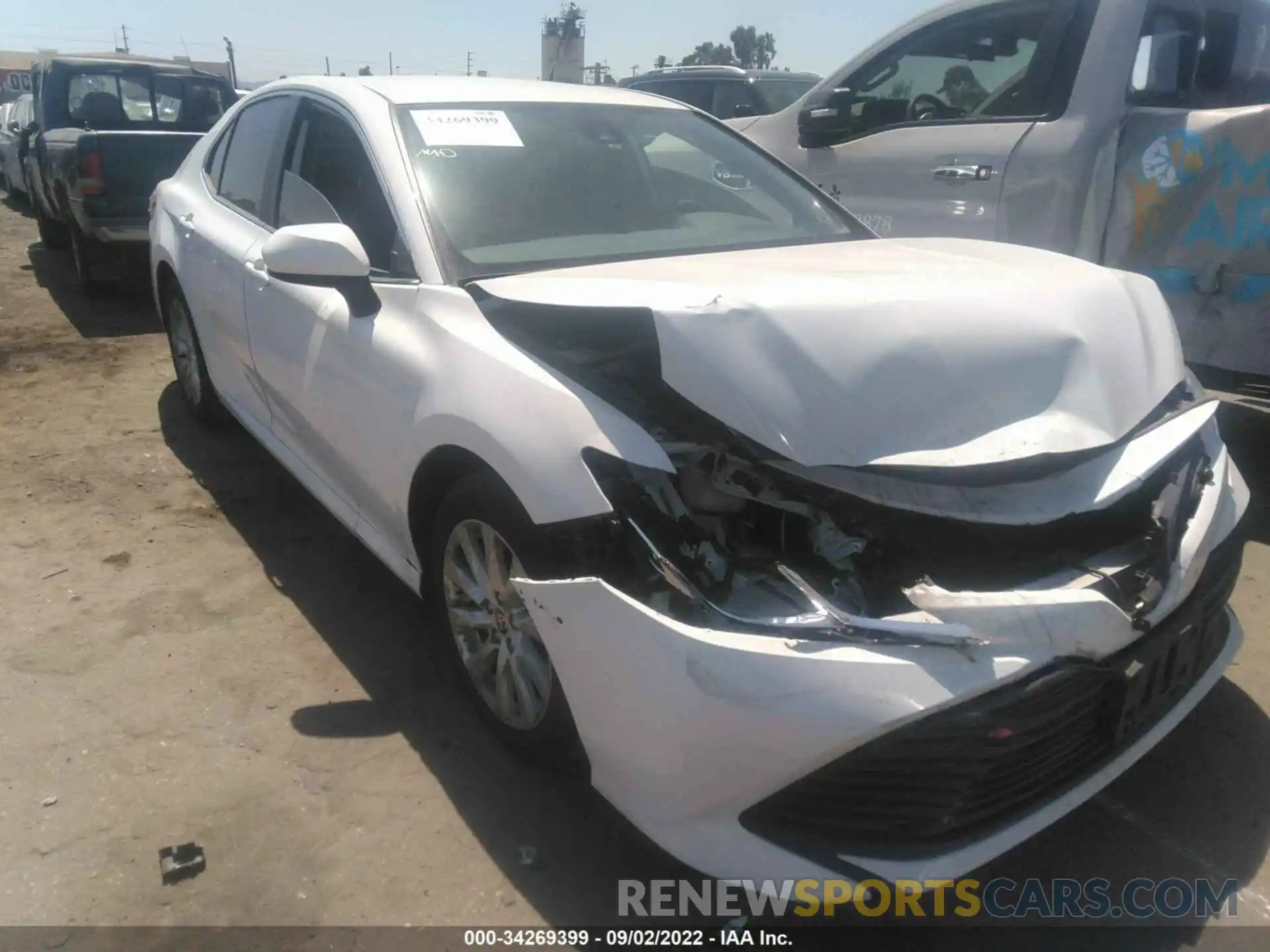 1 Photograph of a damaged car 4T1C11AK6LU379658 TOYOTA CAMRY 2020