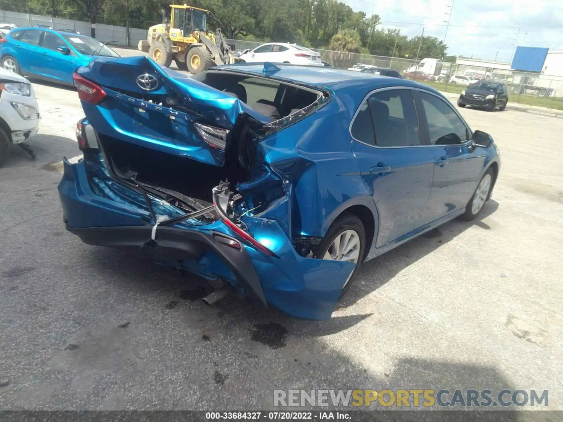 4 Photograph of a damaged car 4T1C11AK6LU388070 TOYOTA CAMRY 2020