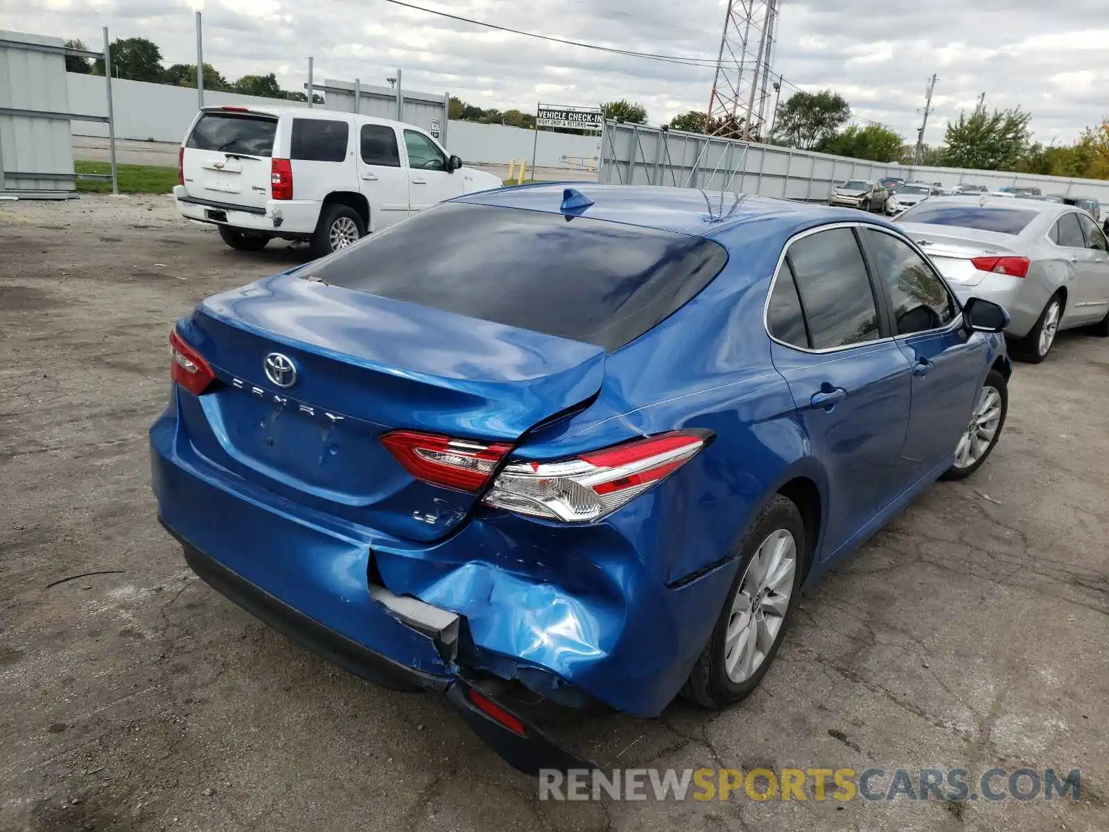 4 Photograph of a damaged car 4T1C11AK6LU388716 TOYOTA CAMRY 2020